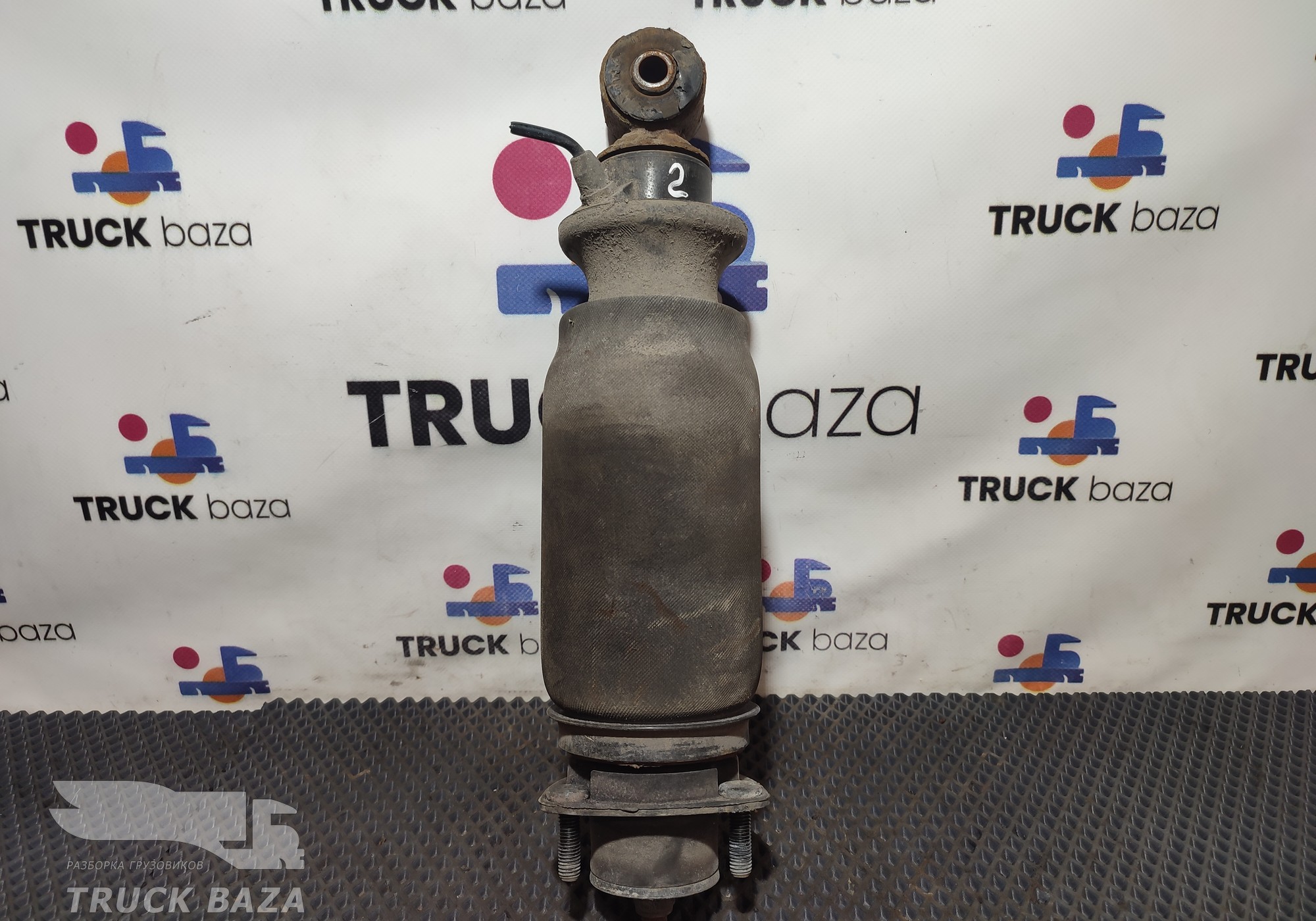 2493170 Пневмоамортизатор кабины задний для Scania 5-series G (с 2004 по 2016)