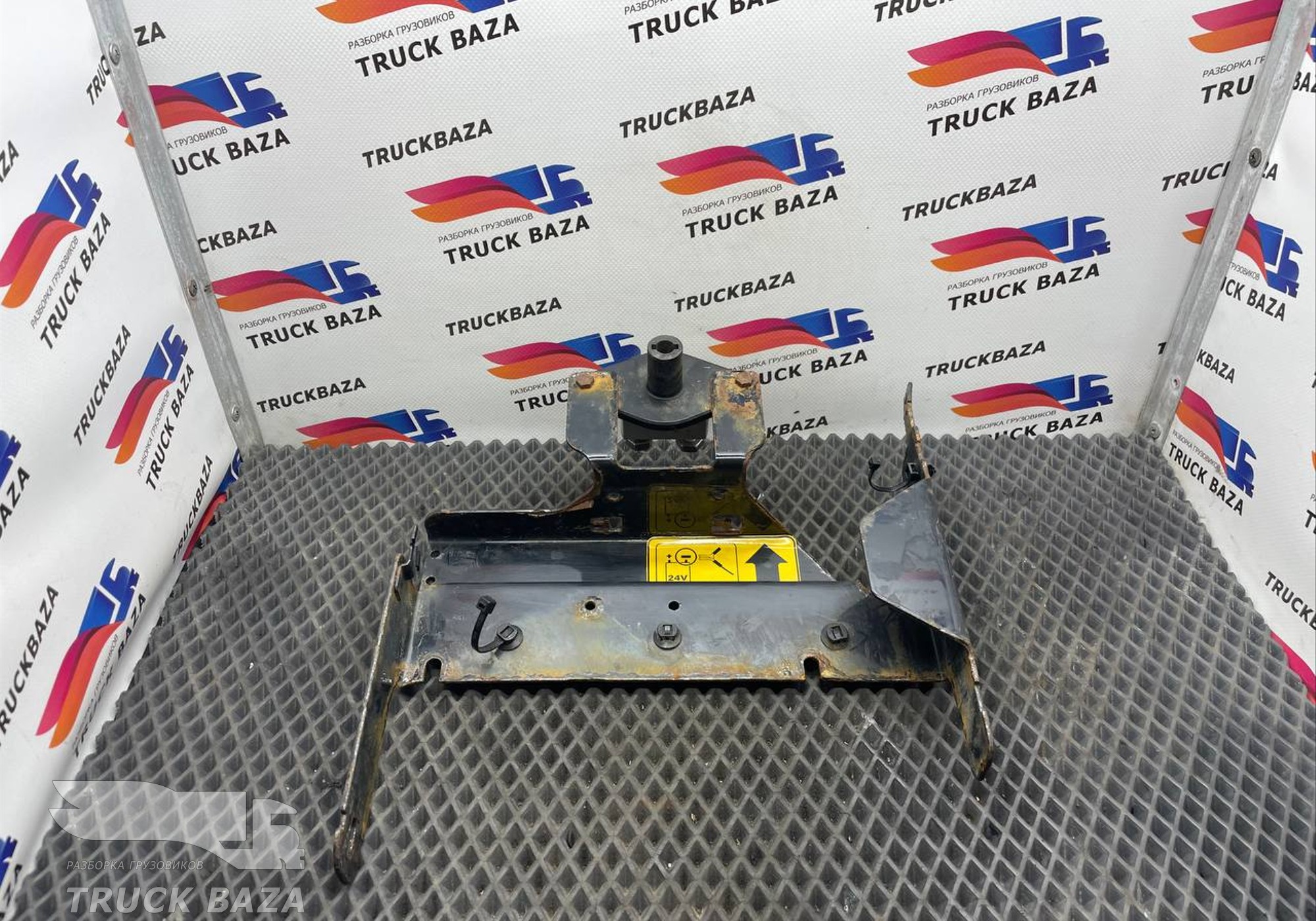 81978122326 Кронштейн ящика АКБ для Man TGX TG3 (с 2020)