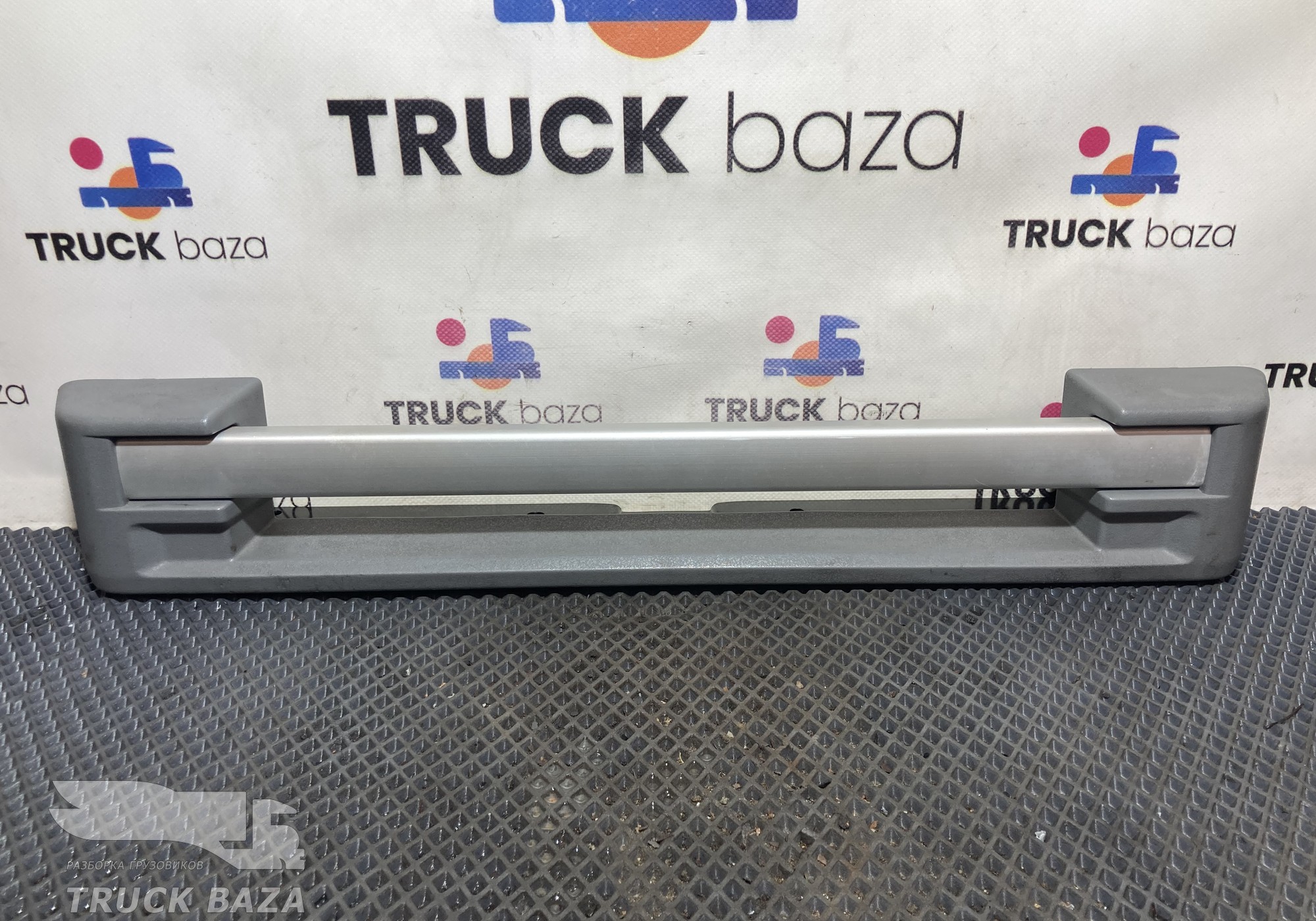 Накладка спальника для Renault T (с 2013)