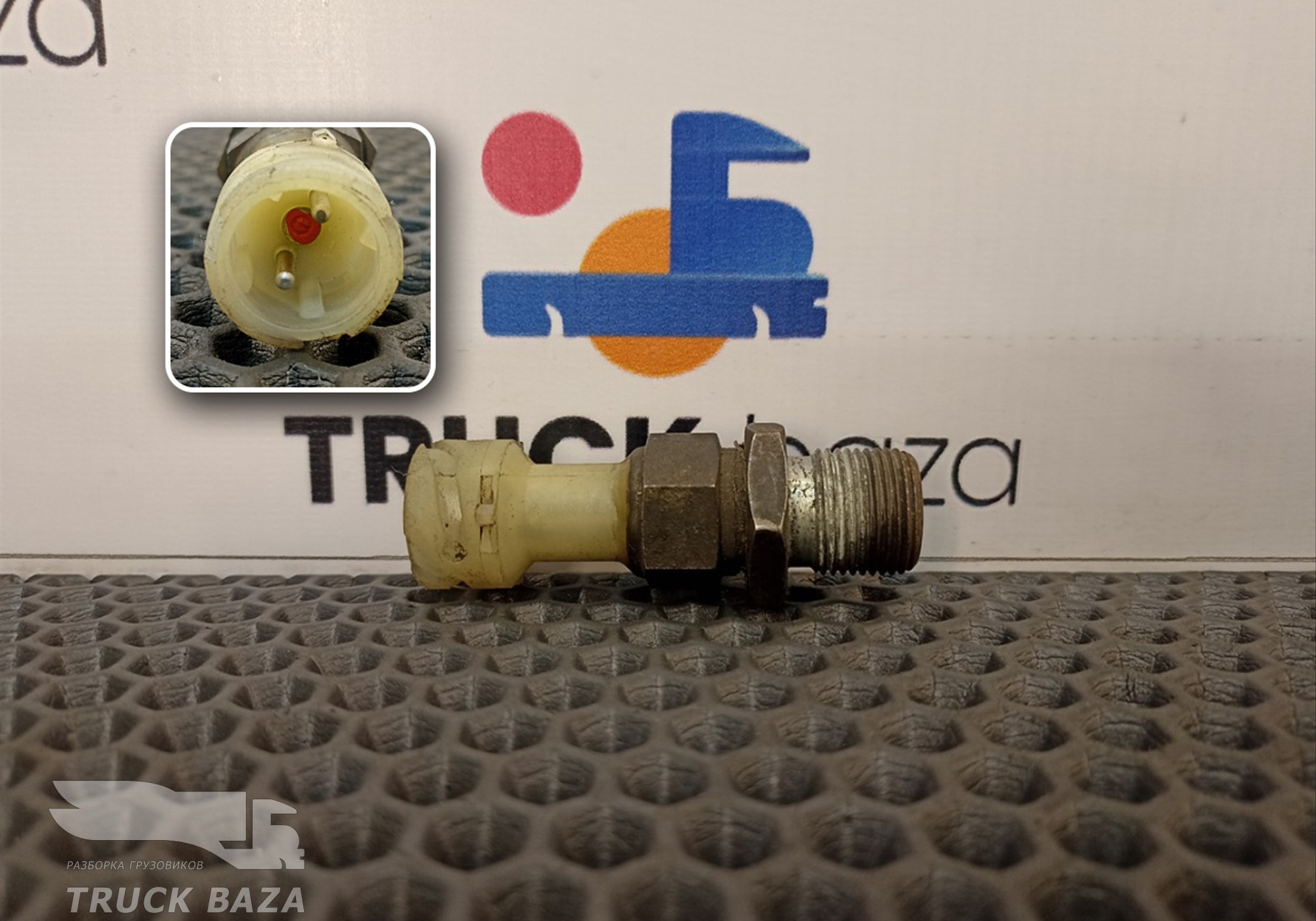 40752901101 Датчик аварийного давления воздуха для КАМАЗ 5490 (с 2013)