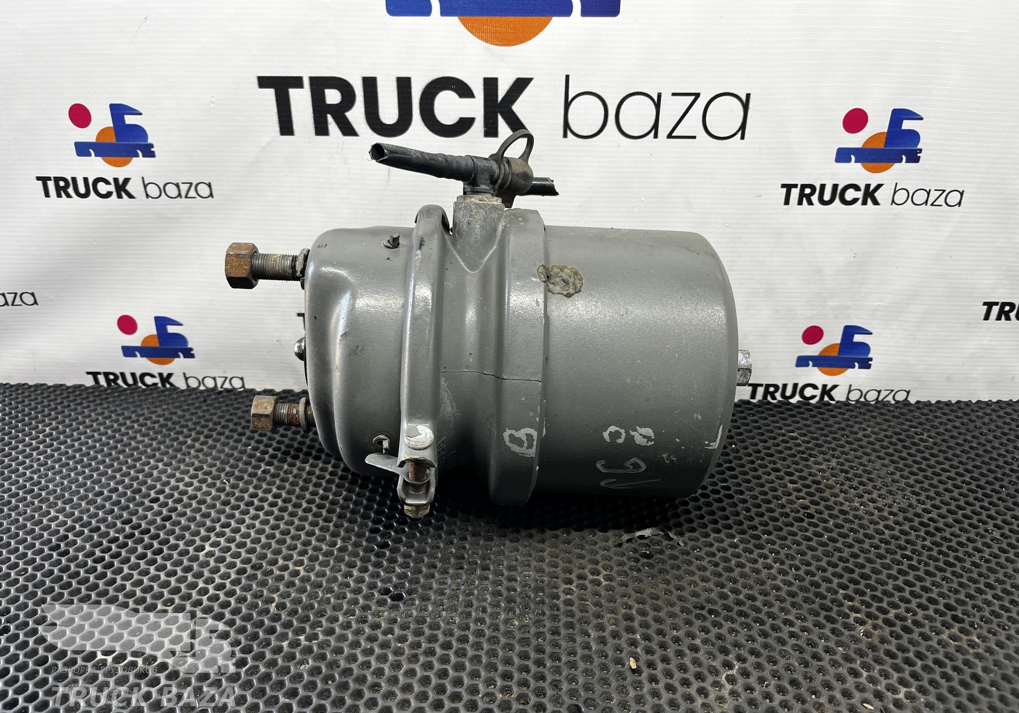 812W504106885 Энергоаккумулятор задний правый для Sinotruk Sitrak C7H