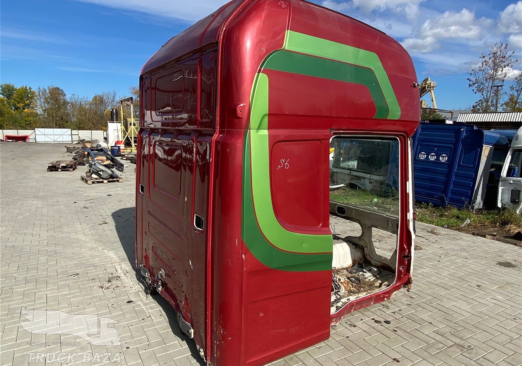 Четверть кабины правая задняя часть для Scania 4-series R (с 1995 по 2007)