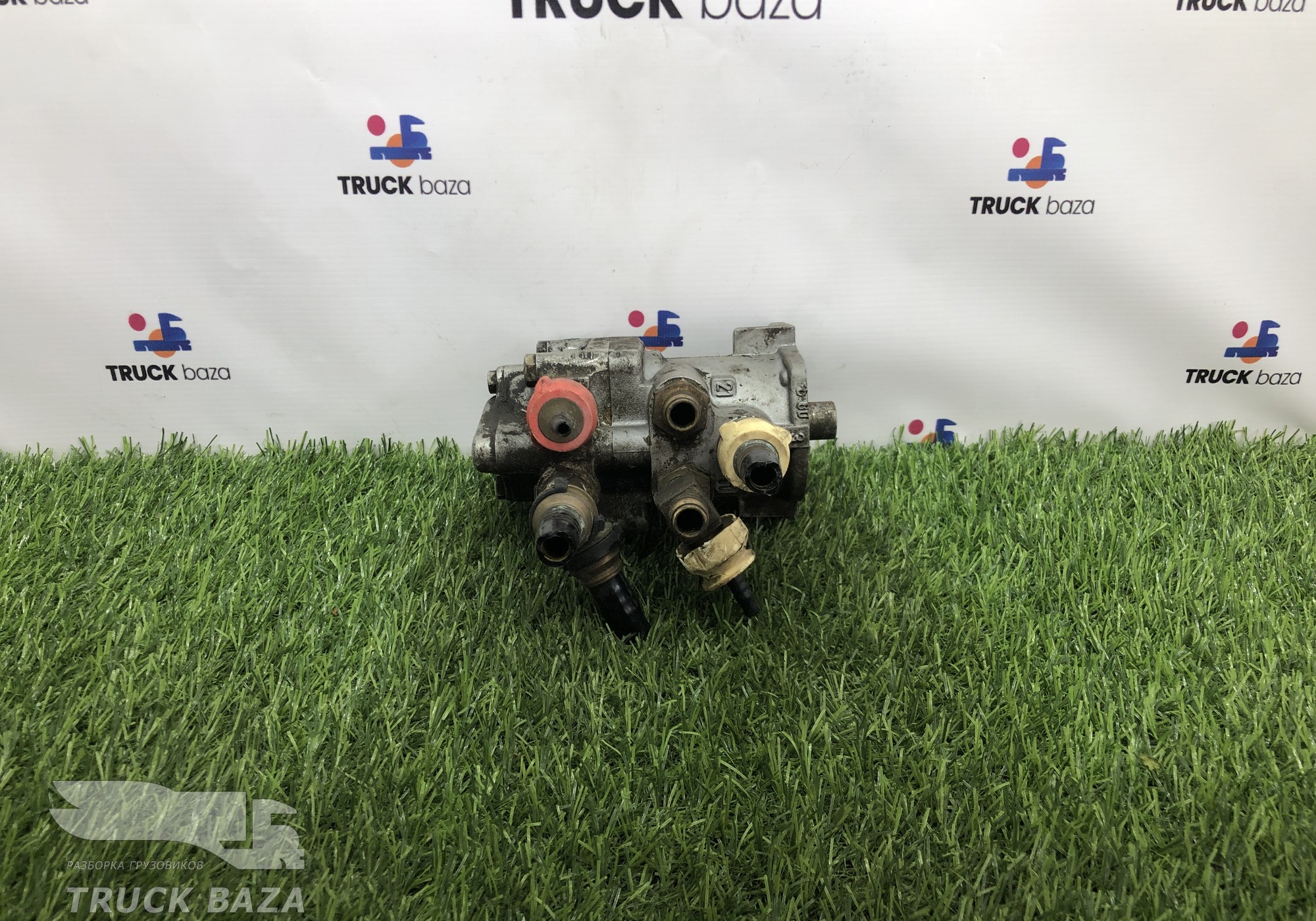 MB4631 Кран тормозной главный для Разные Грузовики