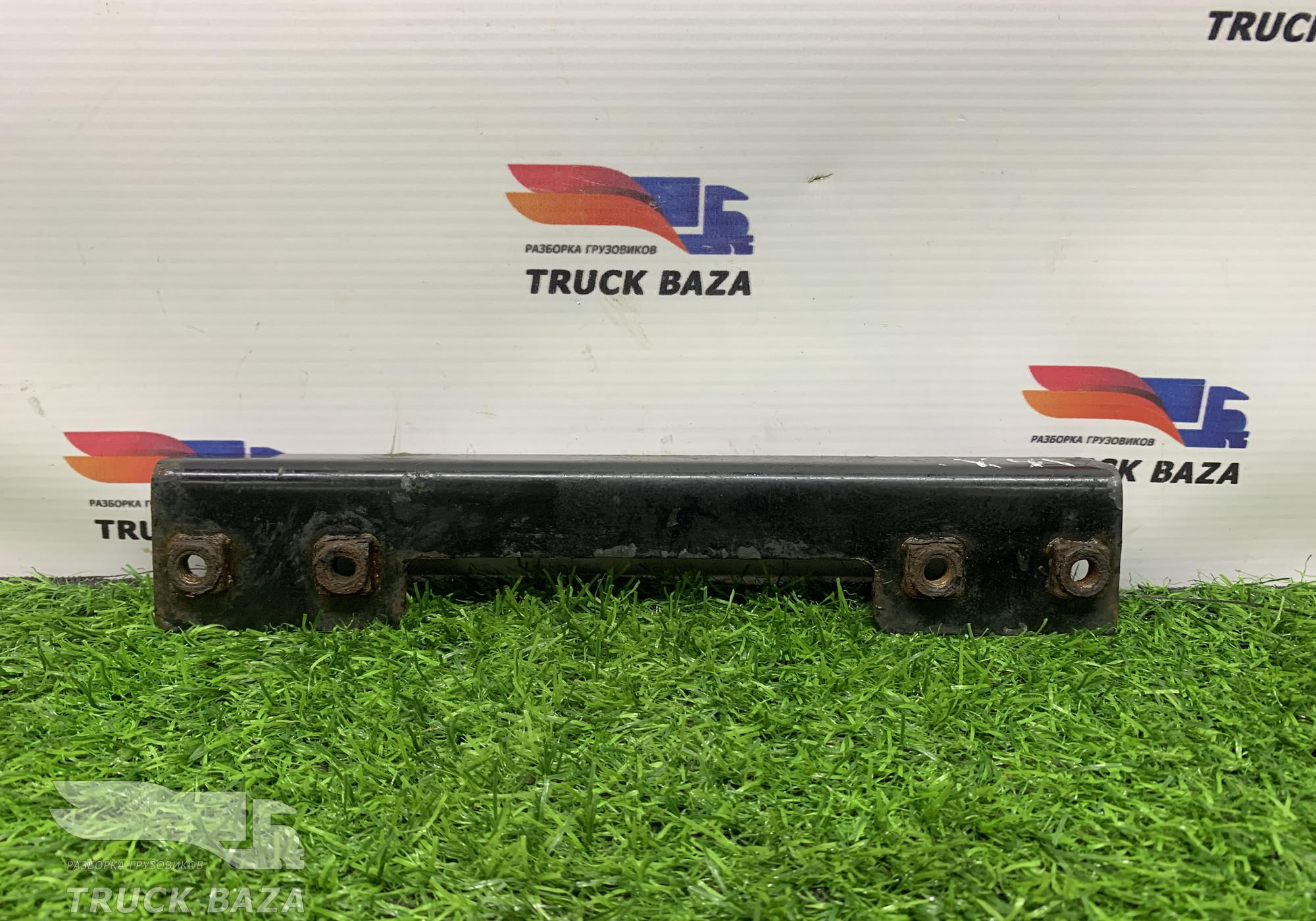 82143461 Кронштейн крыла для Volvo FH 4 (с 2012)