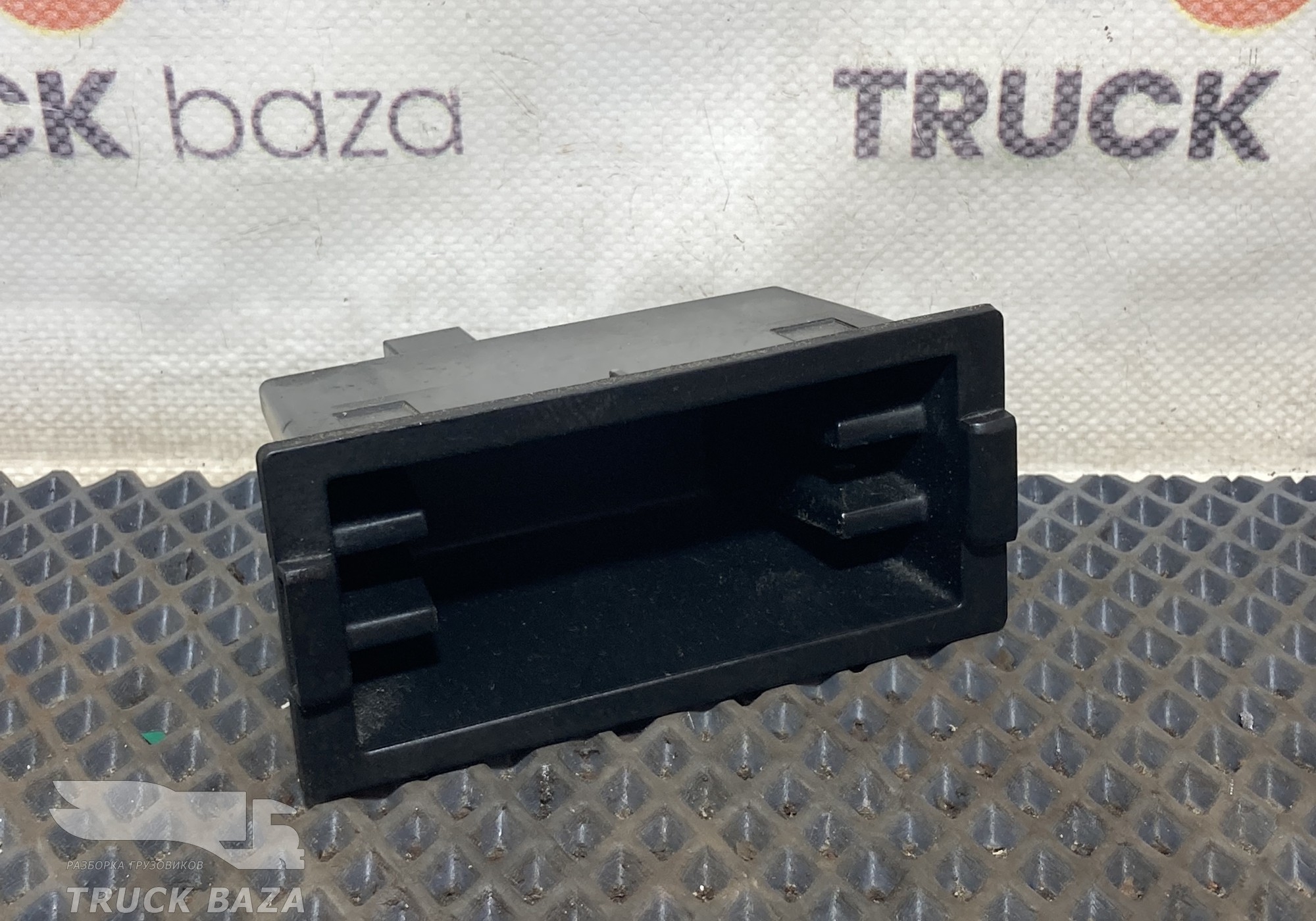 7482257281 Вещевой карман для Renault T (с 2013)