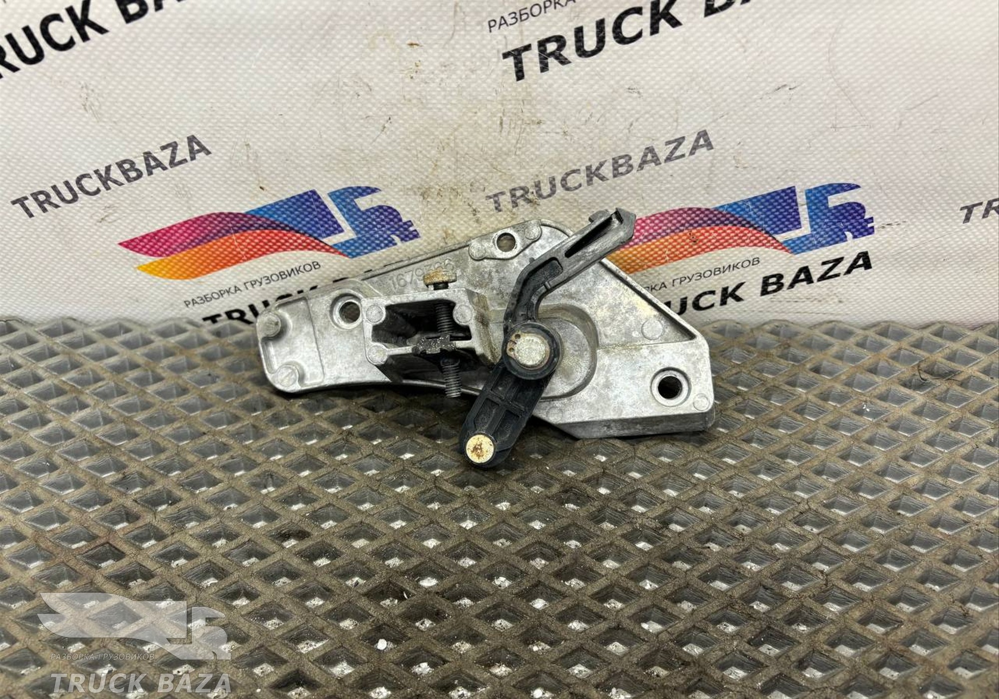1679366 Ручка двери внутренняя правая для Daf