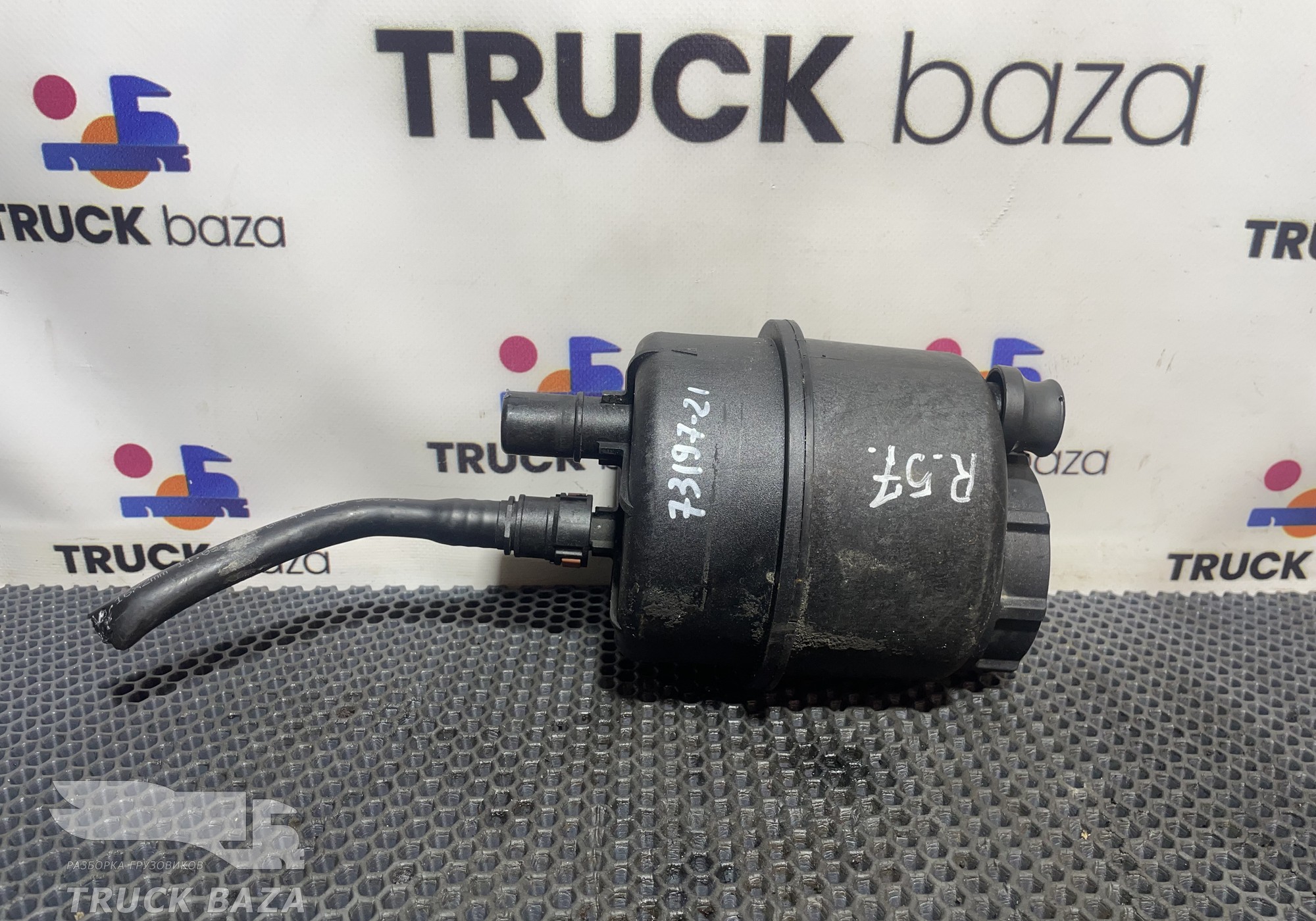21362869 Бачок ГУРа для Volvo F