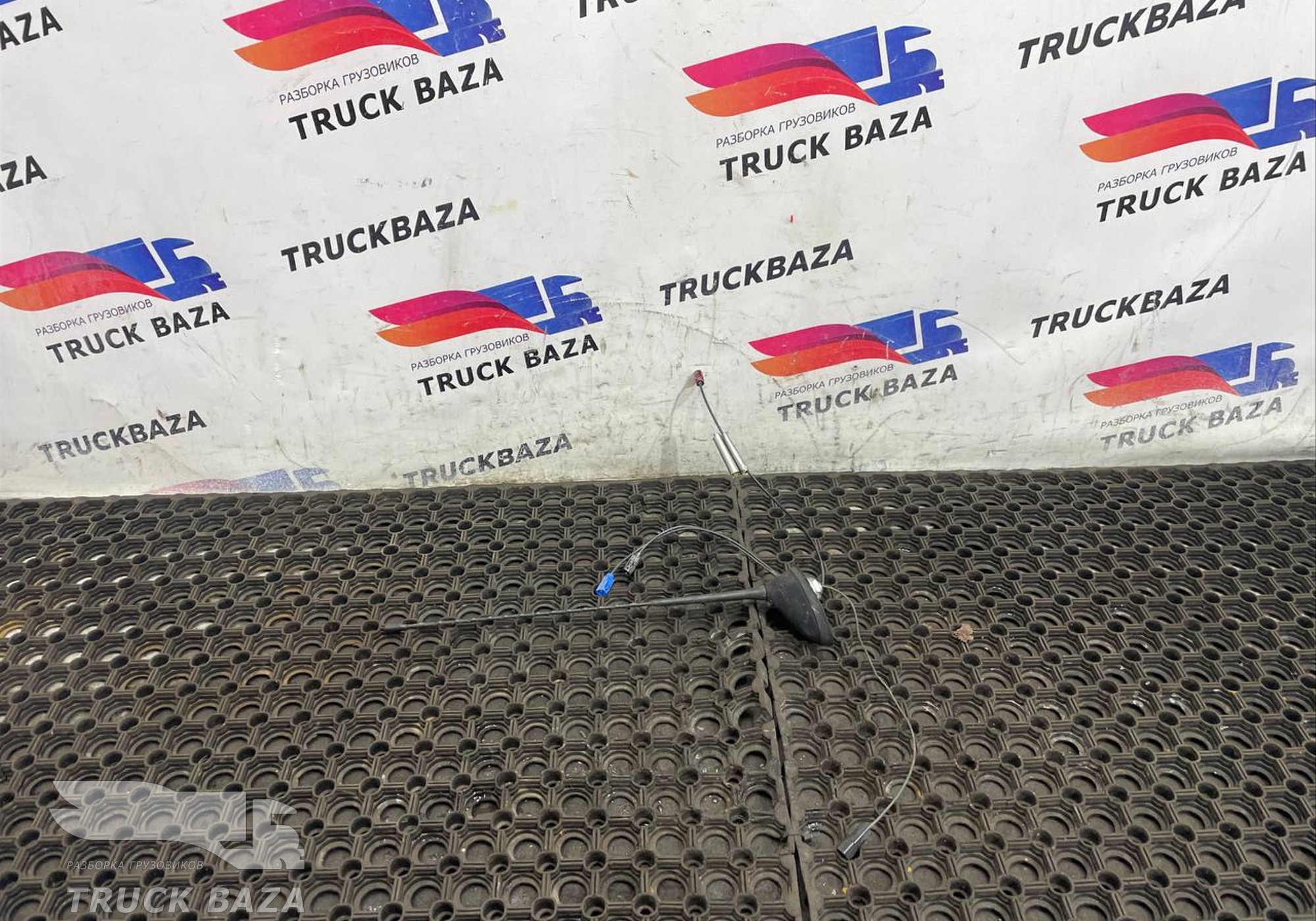 1866219 Антенна для Daf XF105 (с 2005)