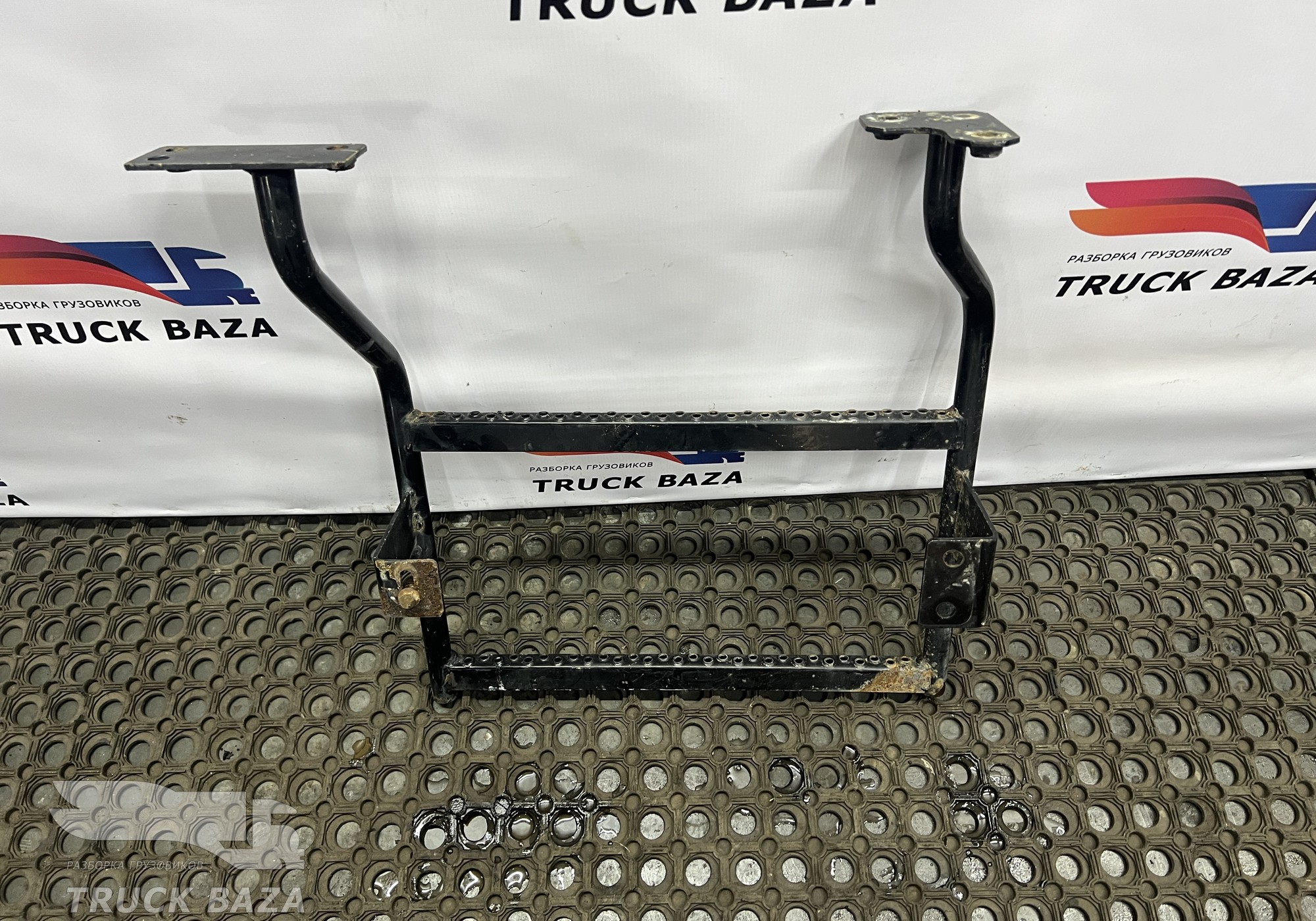 1689813 Лестница АКБ для Daf XF105 (с 2005)