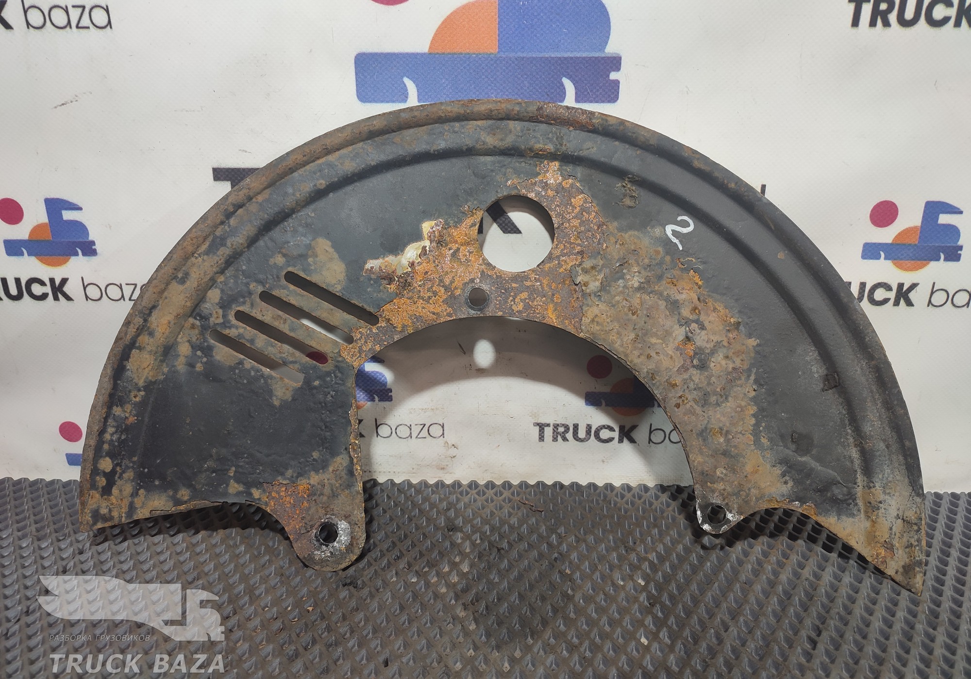 HD90009440471 Пыльник тормозного диска левый для КАМАЗ 5490 (с 2013)
