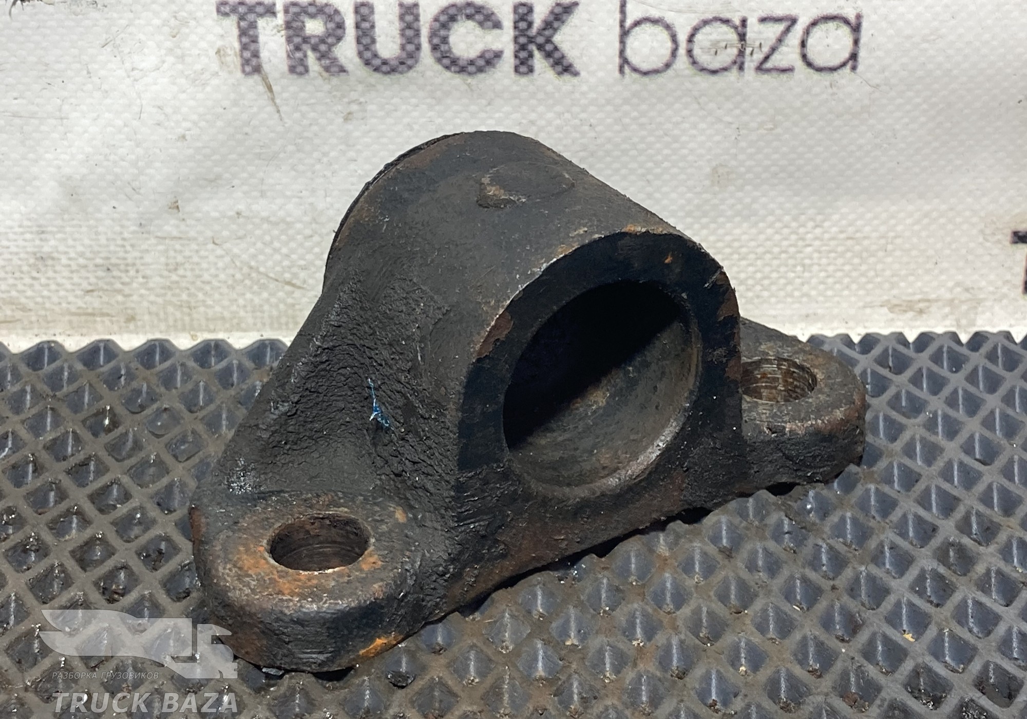 43082906090 Кронштейн стойки переднего стабилизатора для КАМАЗ 5490 (с 2013)