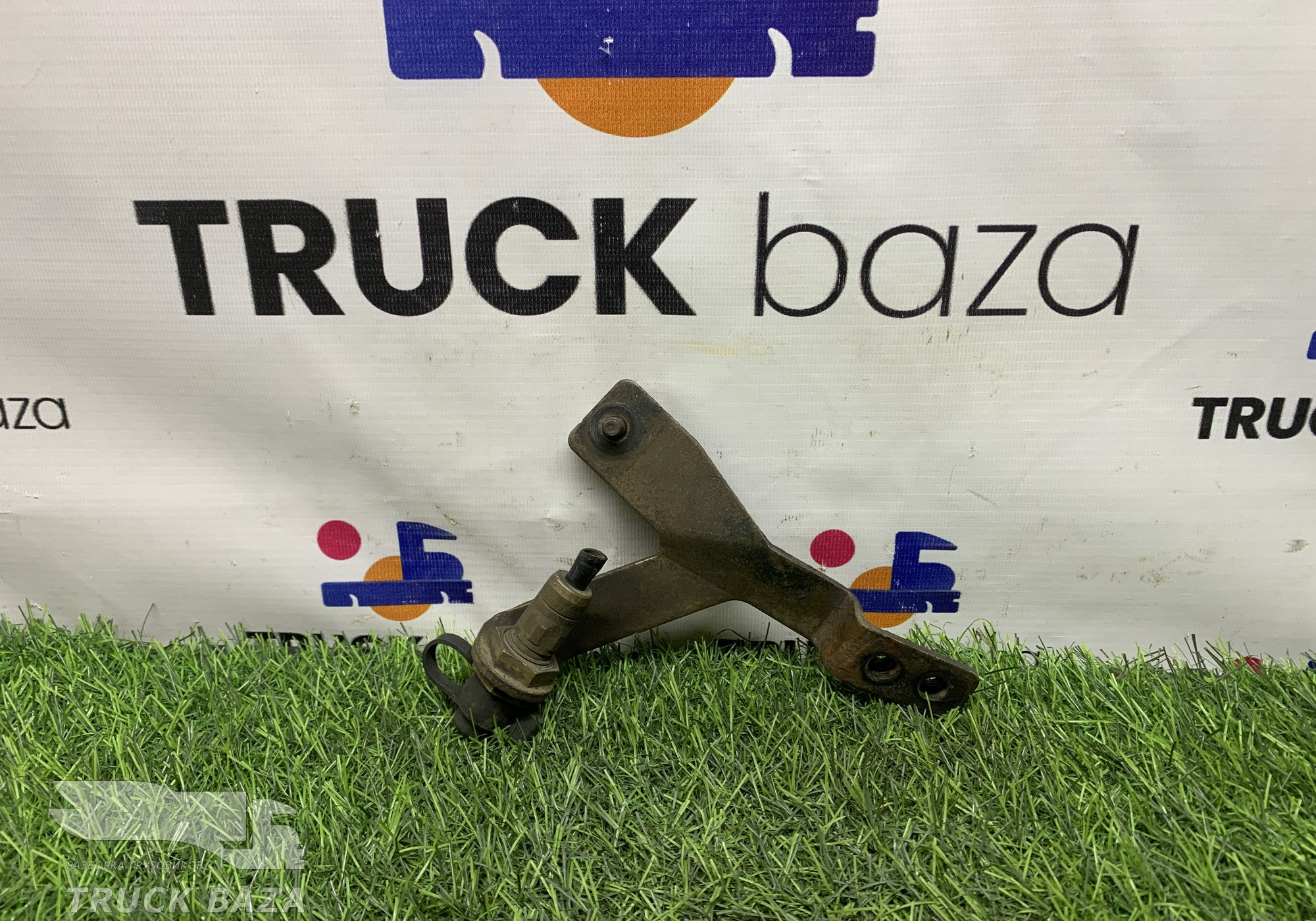 1540168 Кронштейн масляного щупа