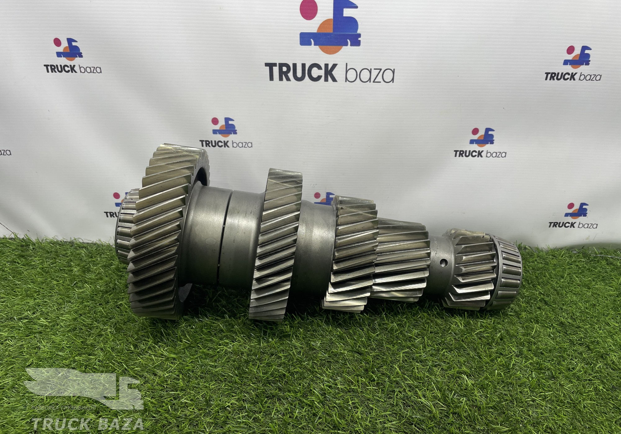 1358203219 Вал промежуточный АКПП правый в сборе ZF 12TX2620TD для КАМАЗ 54901