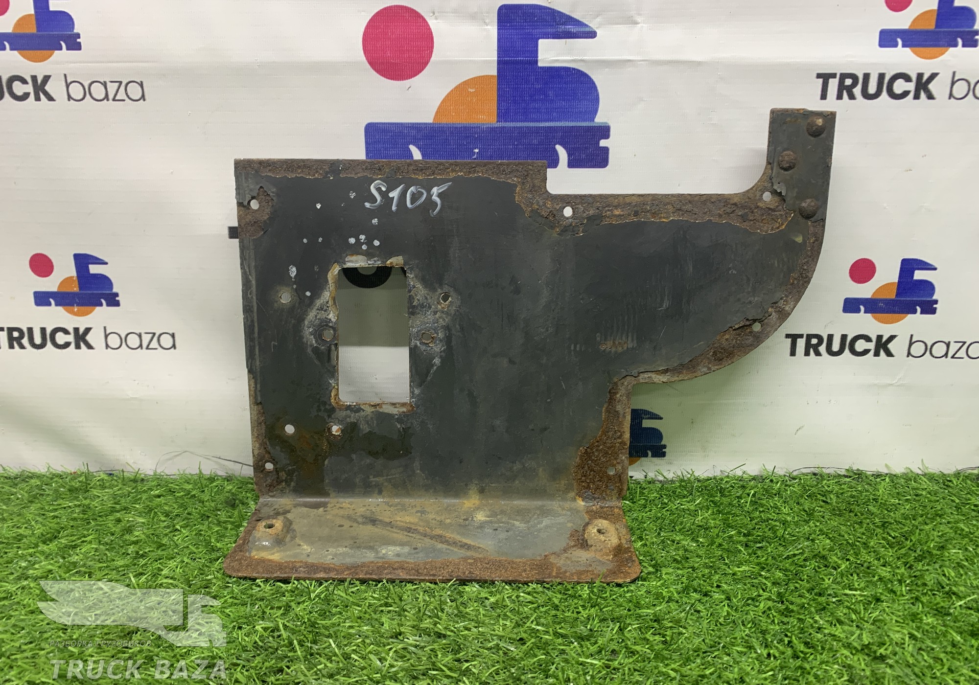 1353612 Кронштейн выключателя массы для Scania 5-series R (с 2004 по 2016)