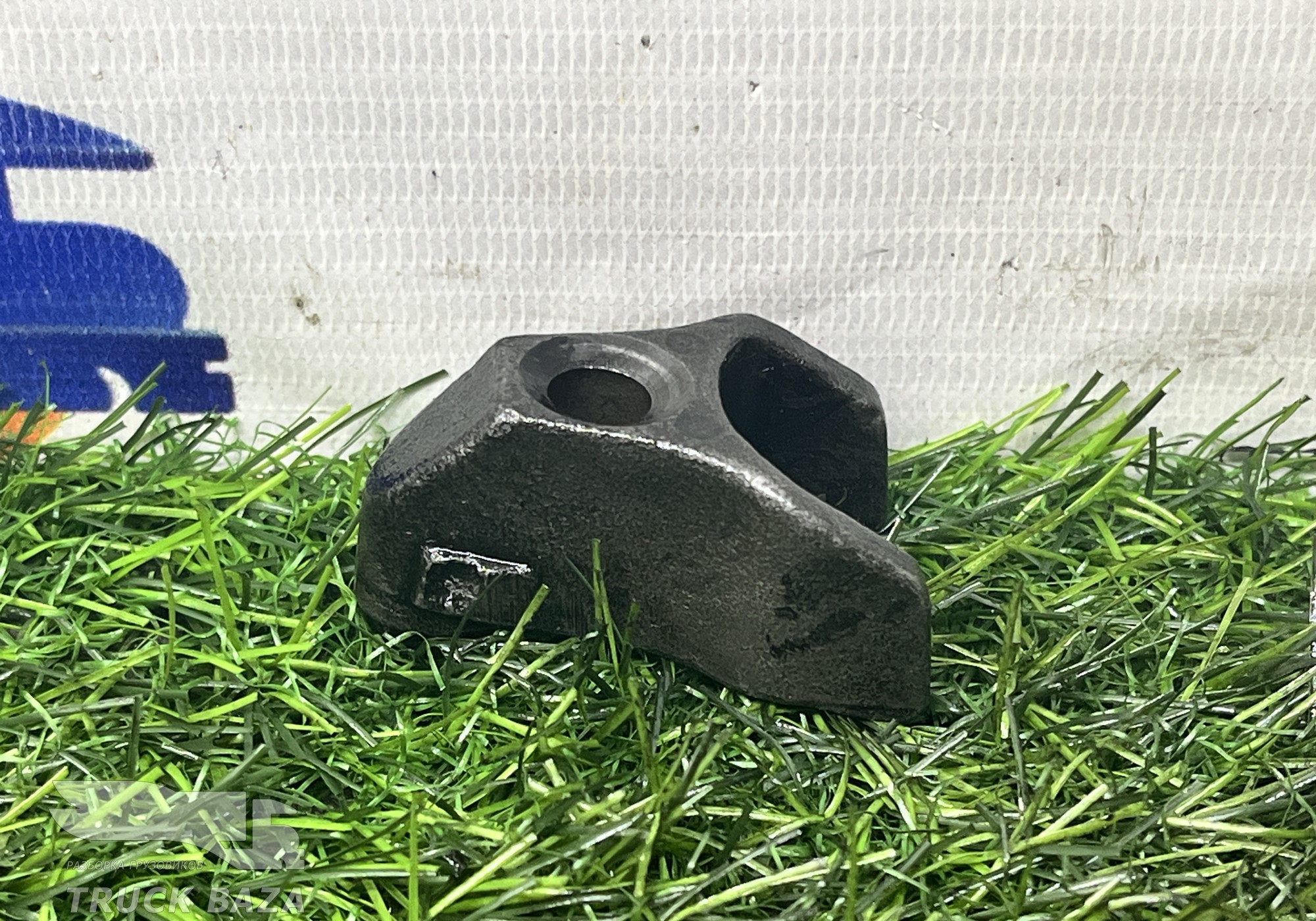 91010111216312 Кронштейн форсунки топливной для КАМАЗ 54901