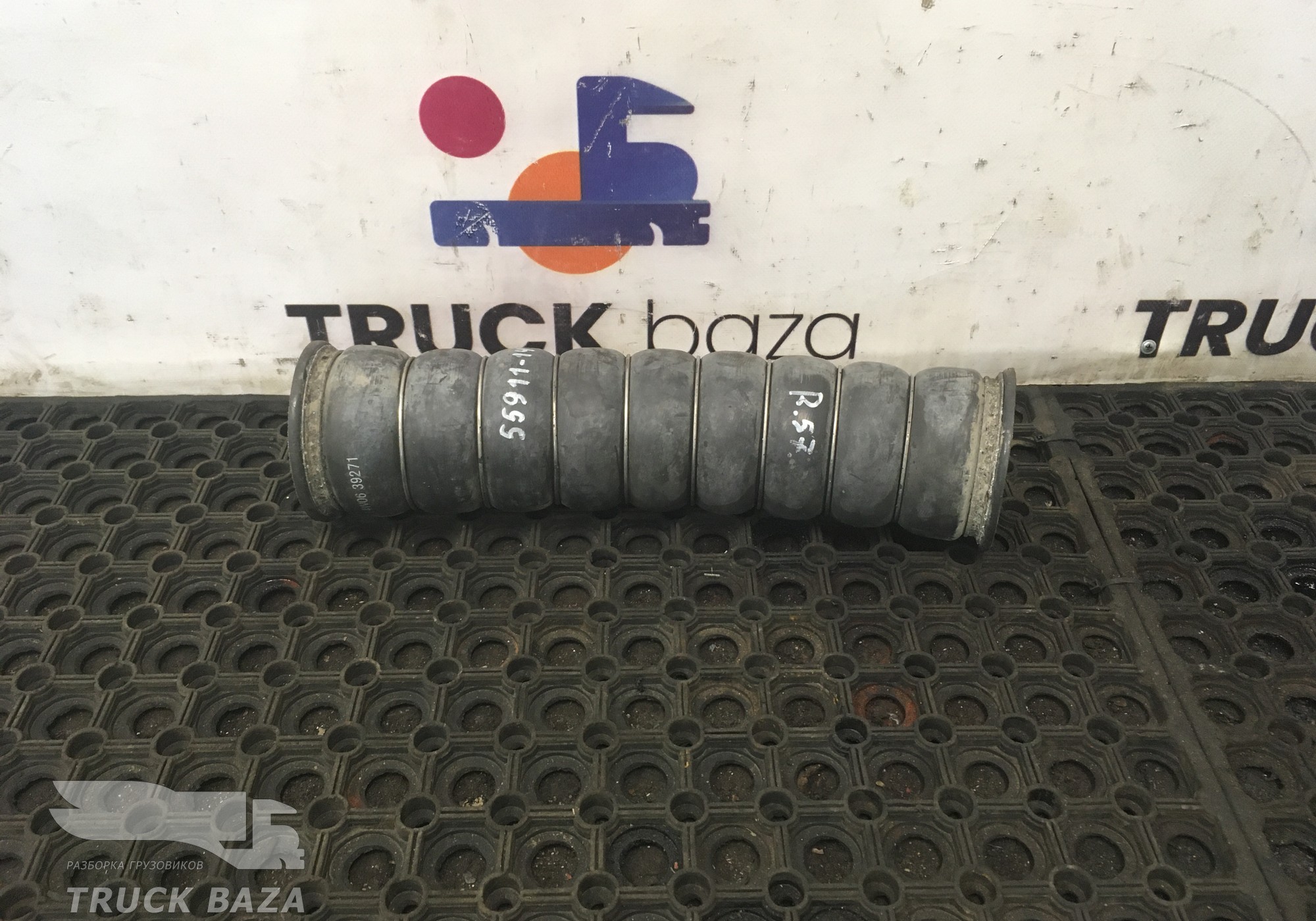 20589123 Патрубок интеркулера для Volvo FM II (с 2002)