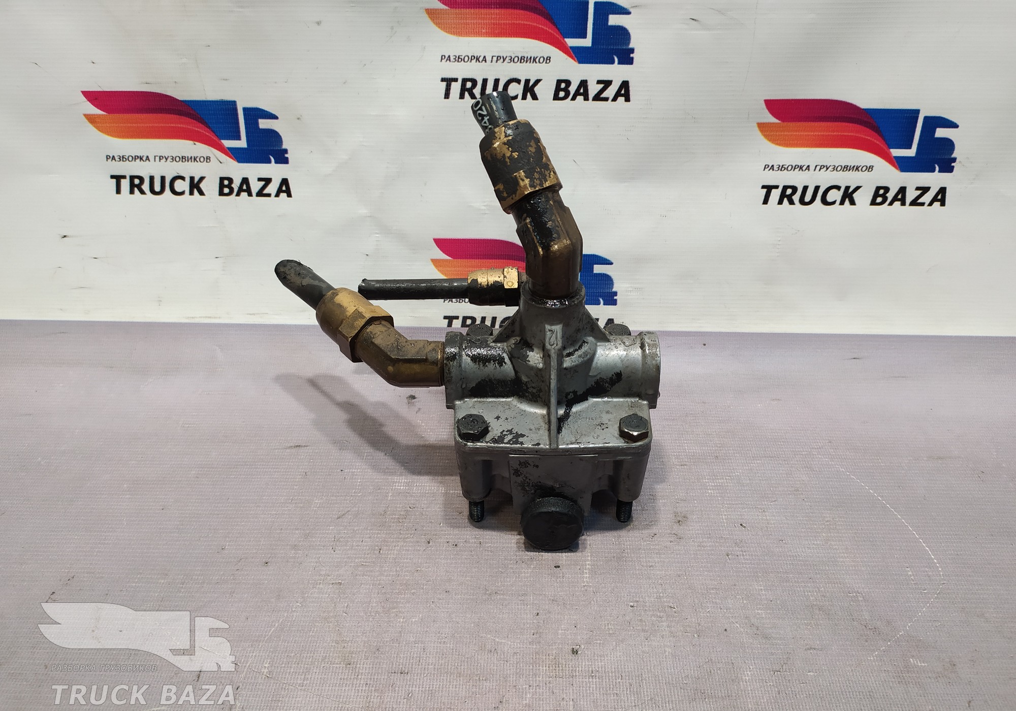 2038219 Клапан ускорительный для Scania 6-series R (с 2016)