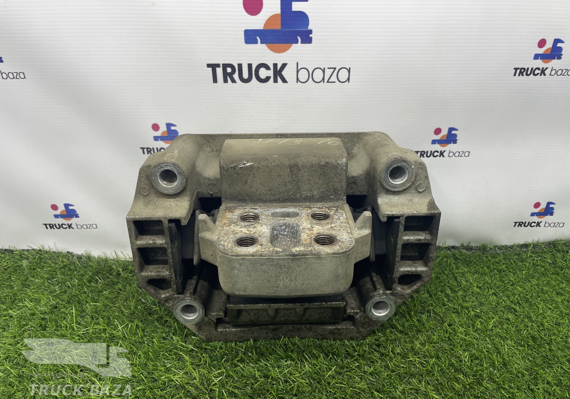 1921972 Подушка КПП