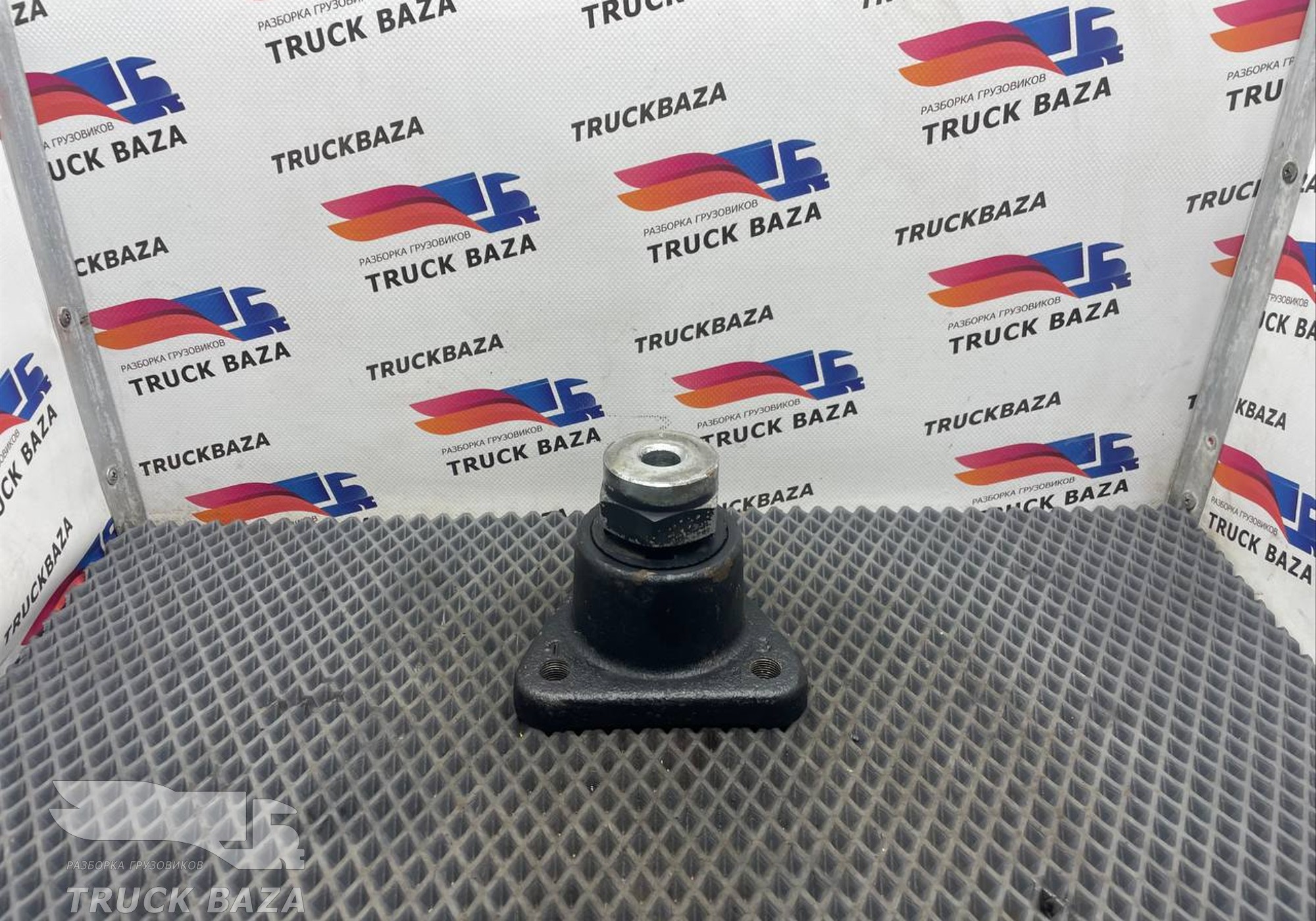 549013704001 Кронштейн ящика АКБ для КАМАЗ 54901