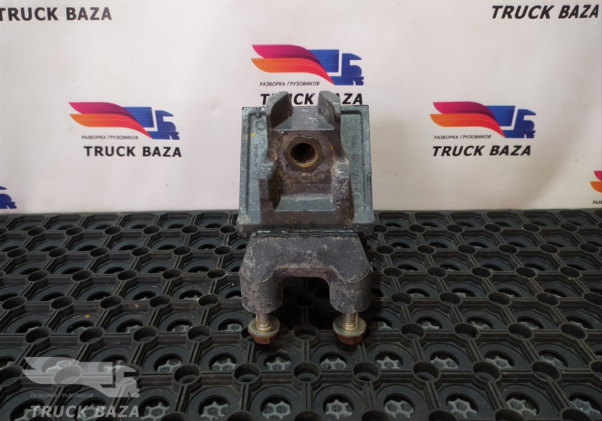 1806735 Подушка двигателя передняя для Daf CF II (с 2006 по 2013)
