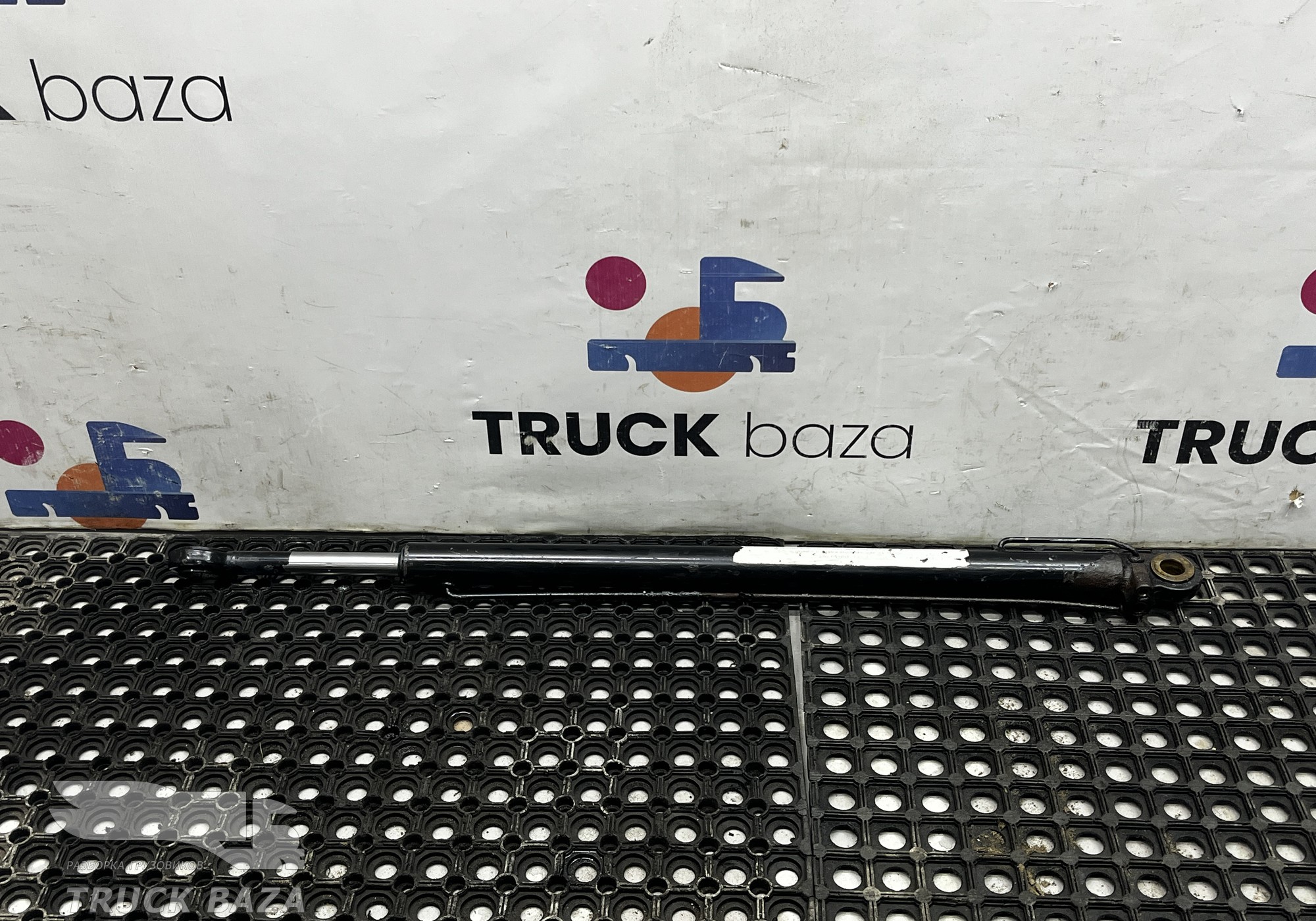 81417236123 Цилиндр подъема кабины для Man TGA