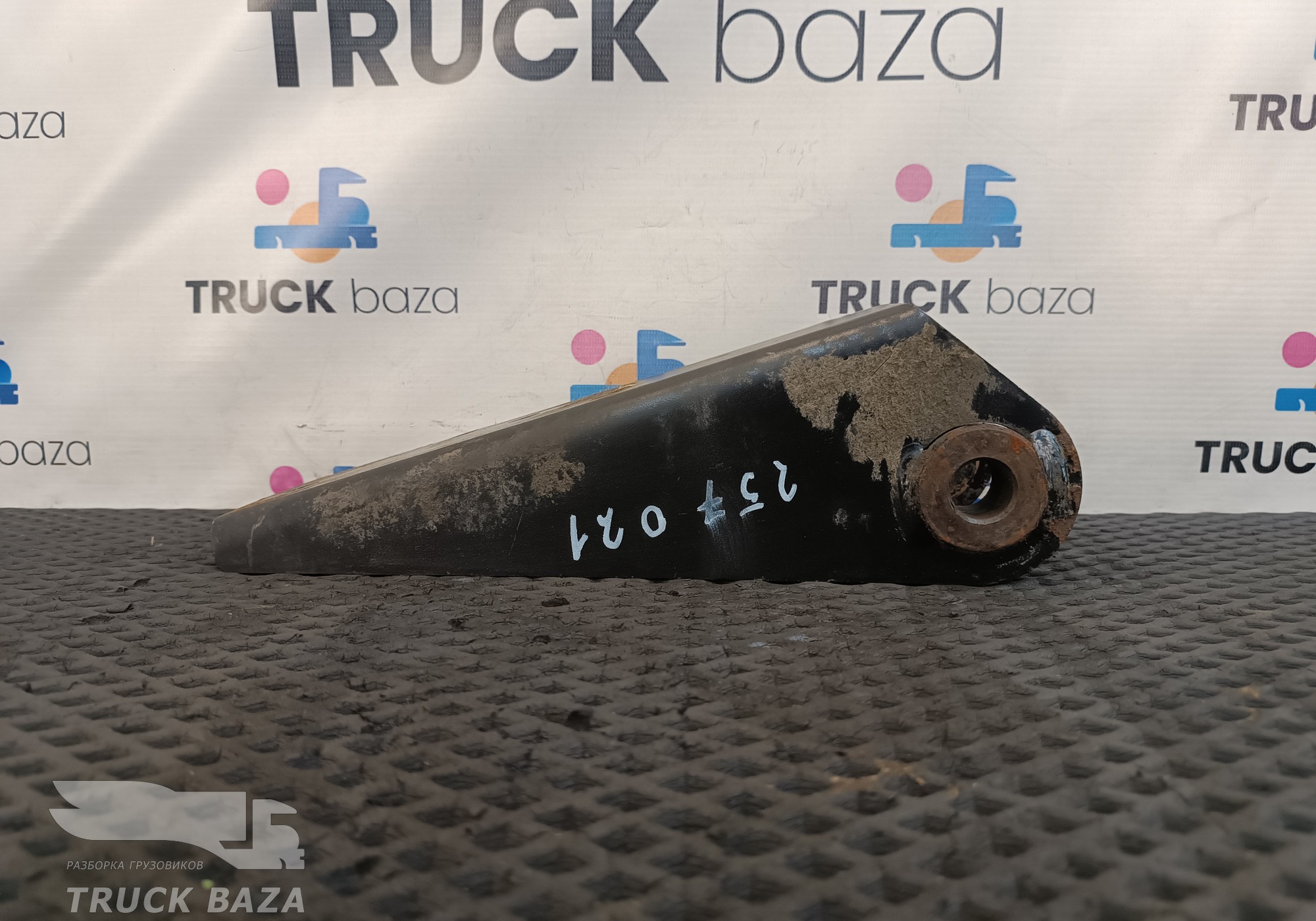 JC4618035BA Кронштейн переднего амортизатора верхний для Ford F-MAX (с 2018)