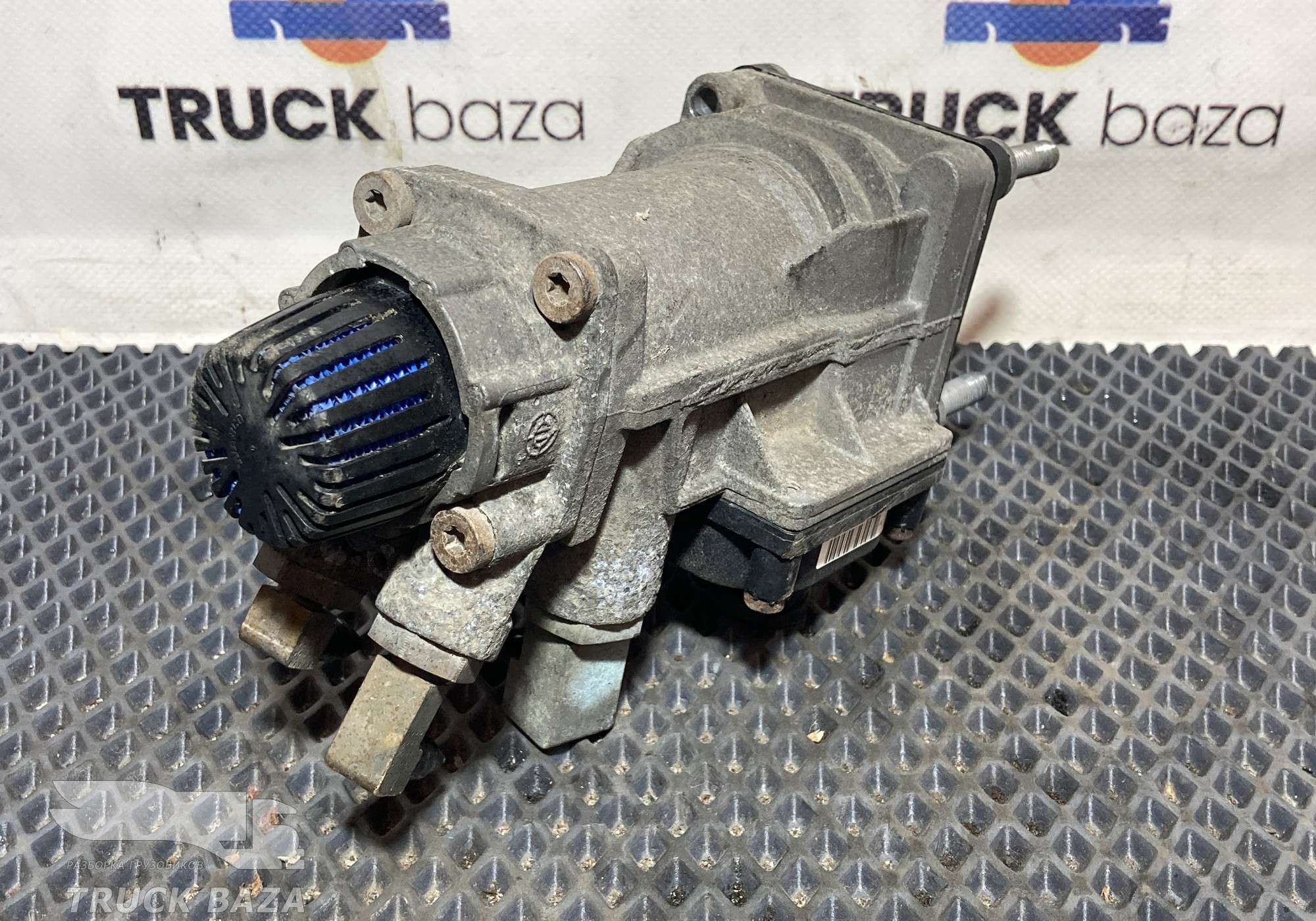 1677510 Кран тормозной главный