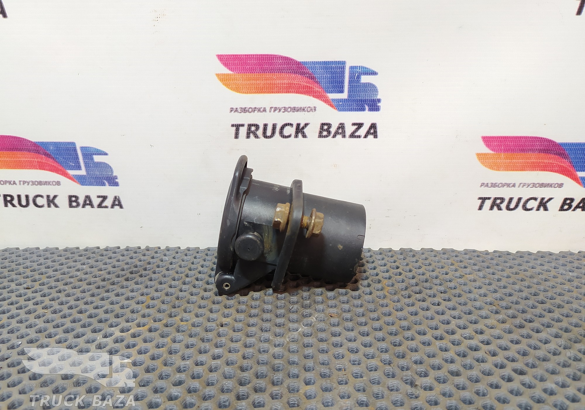 81254326042 Корпус розетки для Volvo FM I (с 1998 по 2001)
