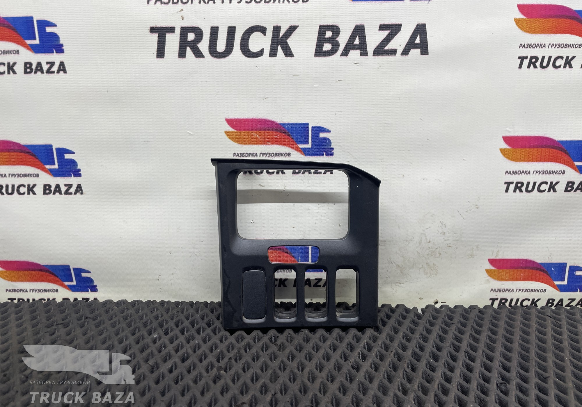 1868290 Рамка кнопок для Scania 5-series G (с 2004 по 2016)