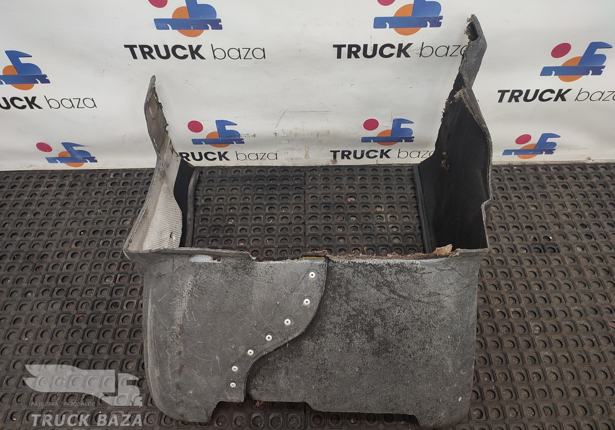 1683842 Защита двигателя малая для Daf XF105 (с 2005)