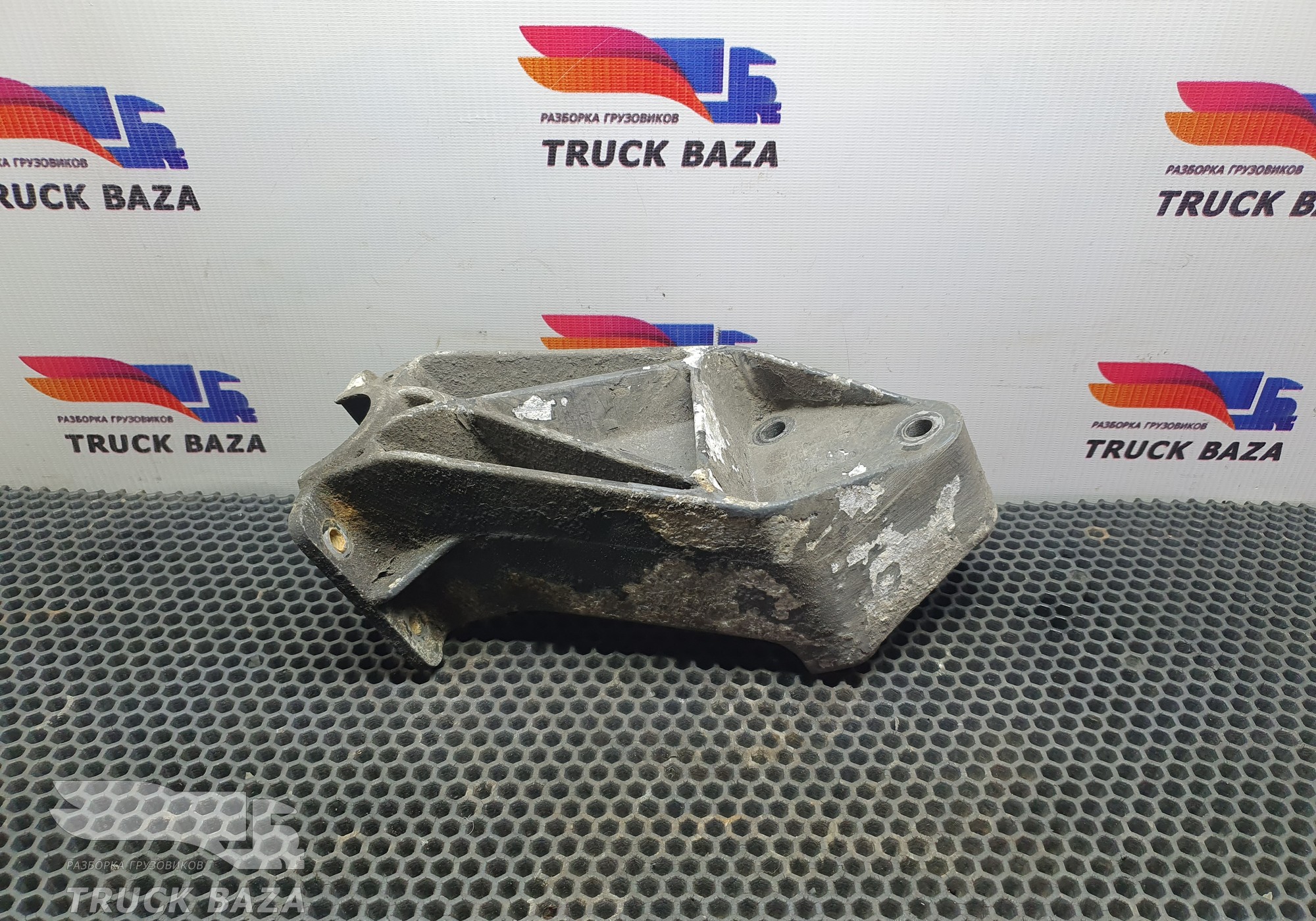 1371226 Кронштейн крепления крыла для Daf CF