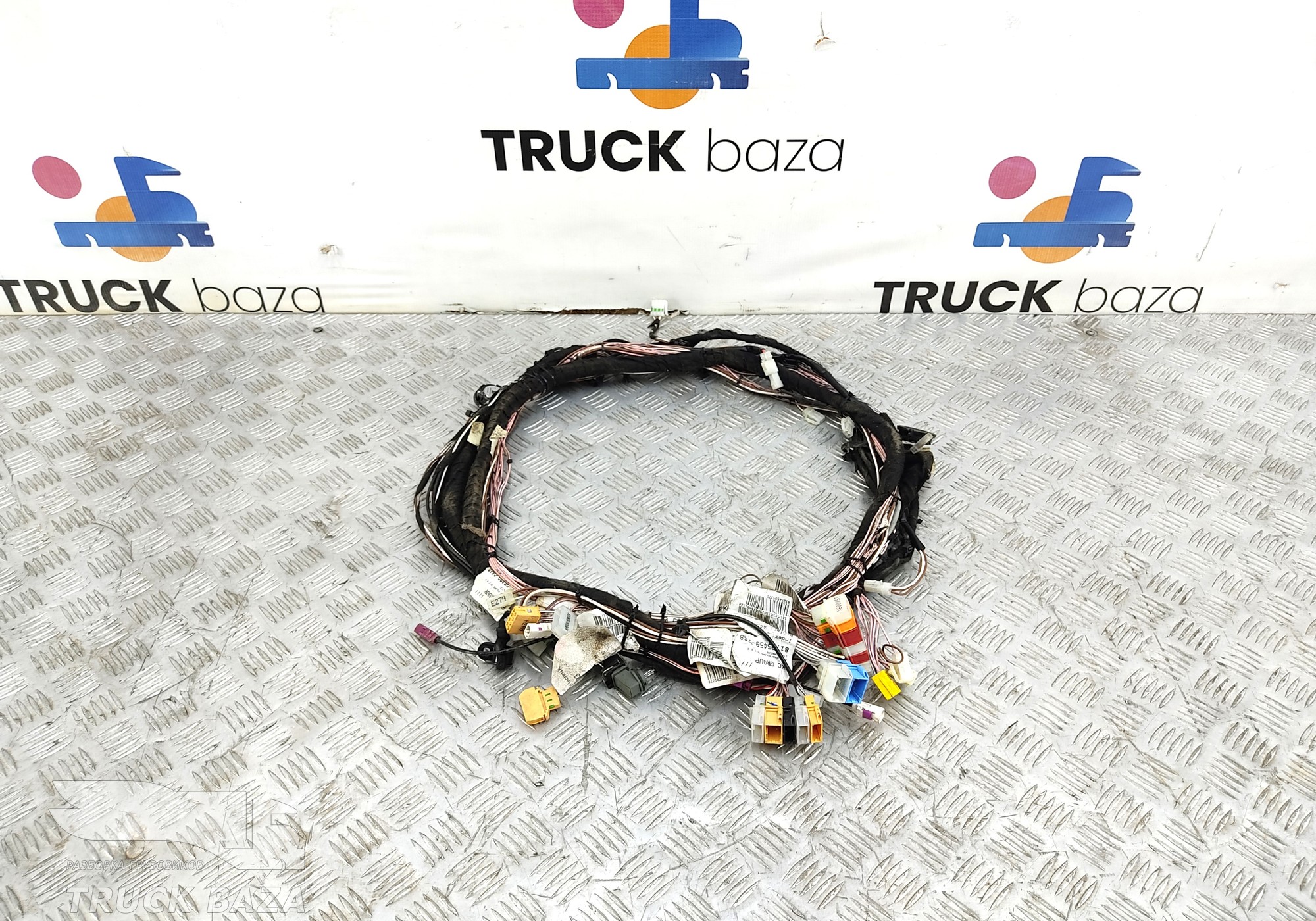81254296744 Проводка кабины для Man TGX II (с 2012)