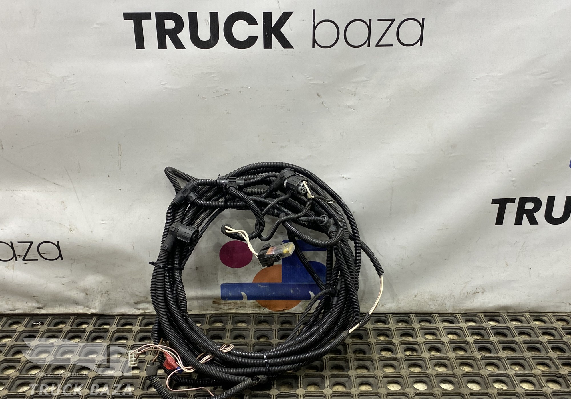 81254566384 Проводка шасси для Man