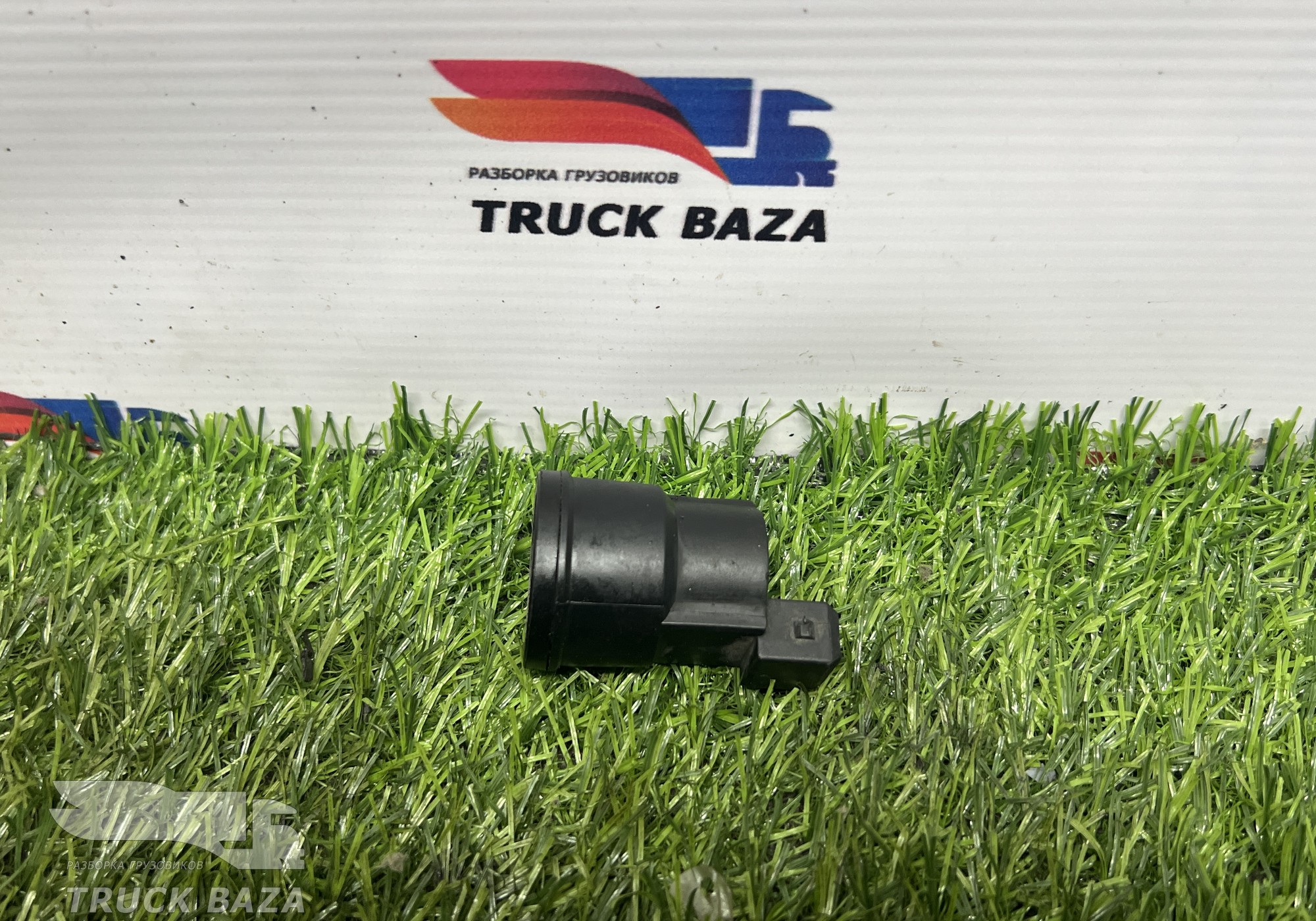 X770771 Датчик засоренности воздушного фильтра для КАМАЗ 54901