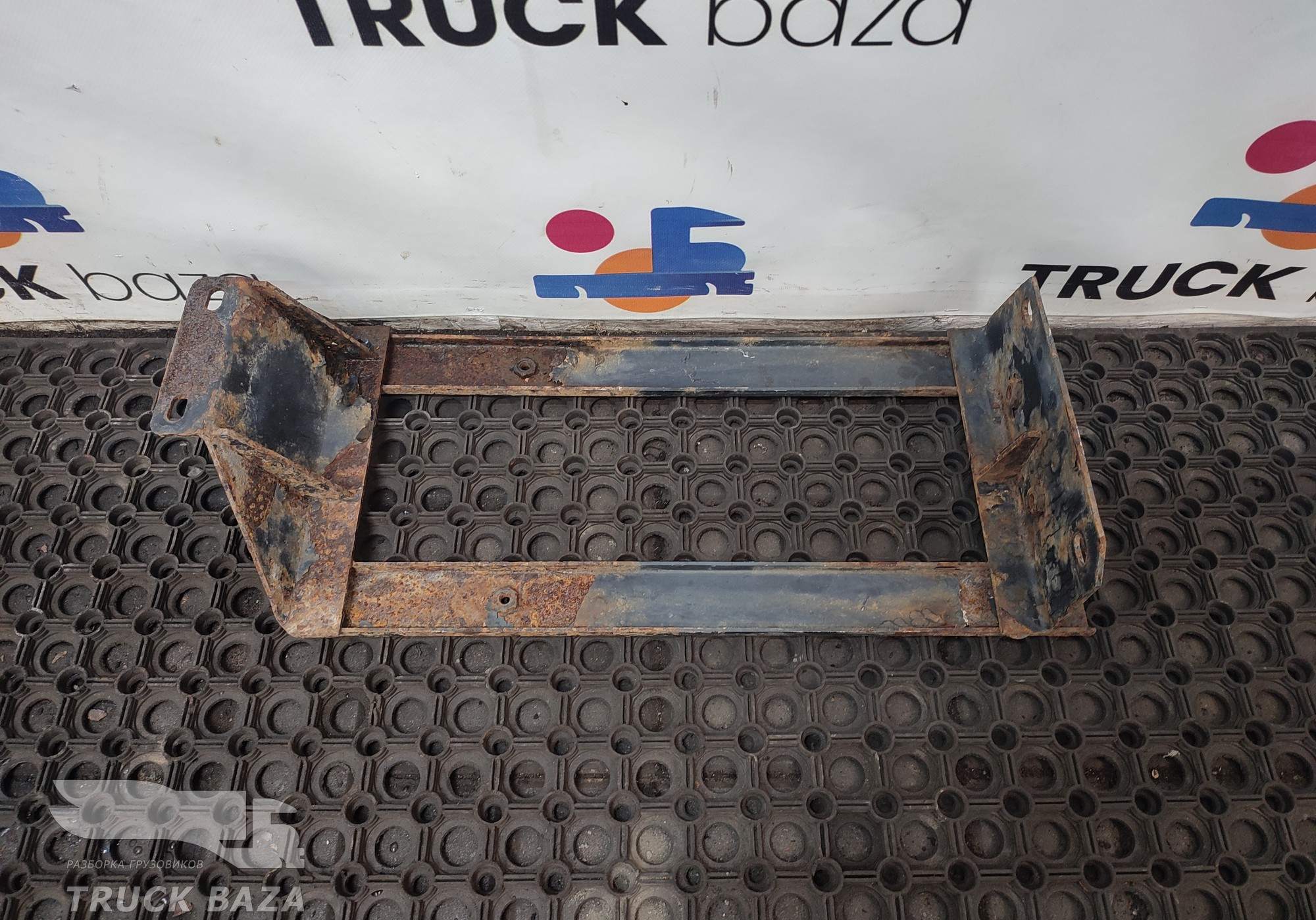 5490840315130 Кронштейн крыла переднего левого для КАМАЗ 5490 (с 2013)