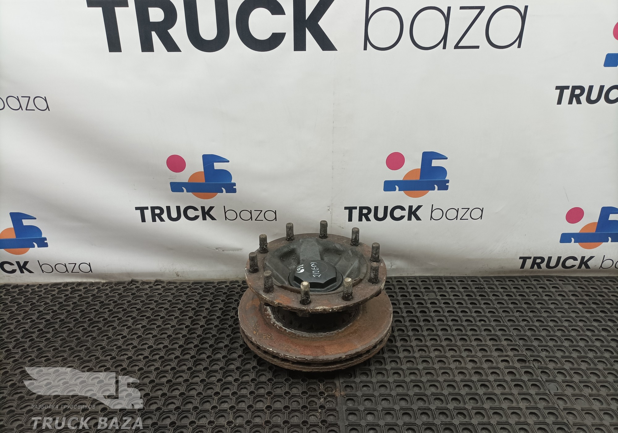7421116569 Ступица передняя для Renault T