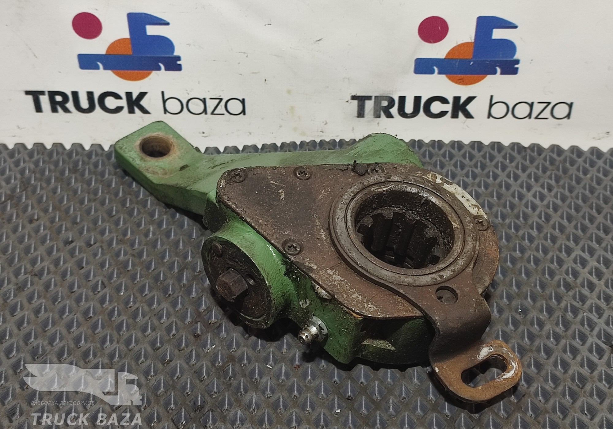 1789568 Трещетка тормозная левая