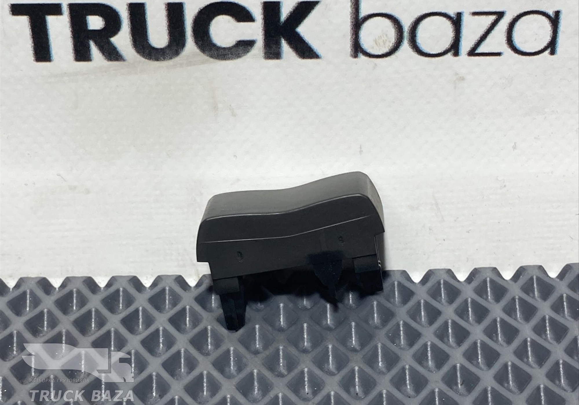 2258466 Заглушка кнопки для Scania 6-series R (с 2016)