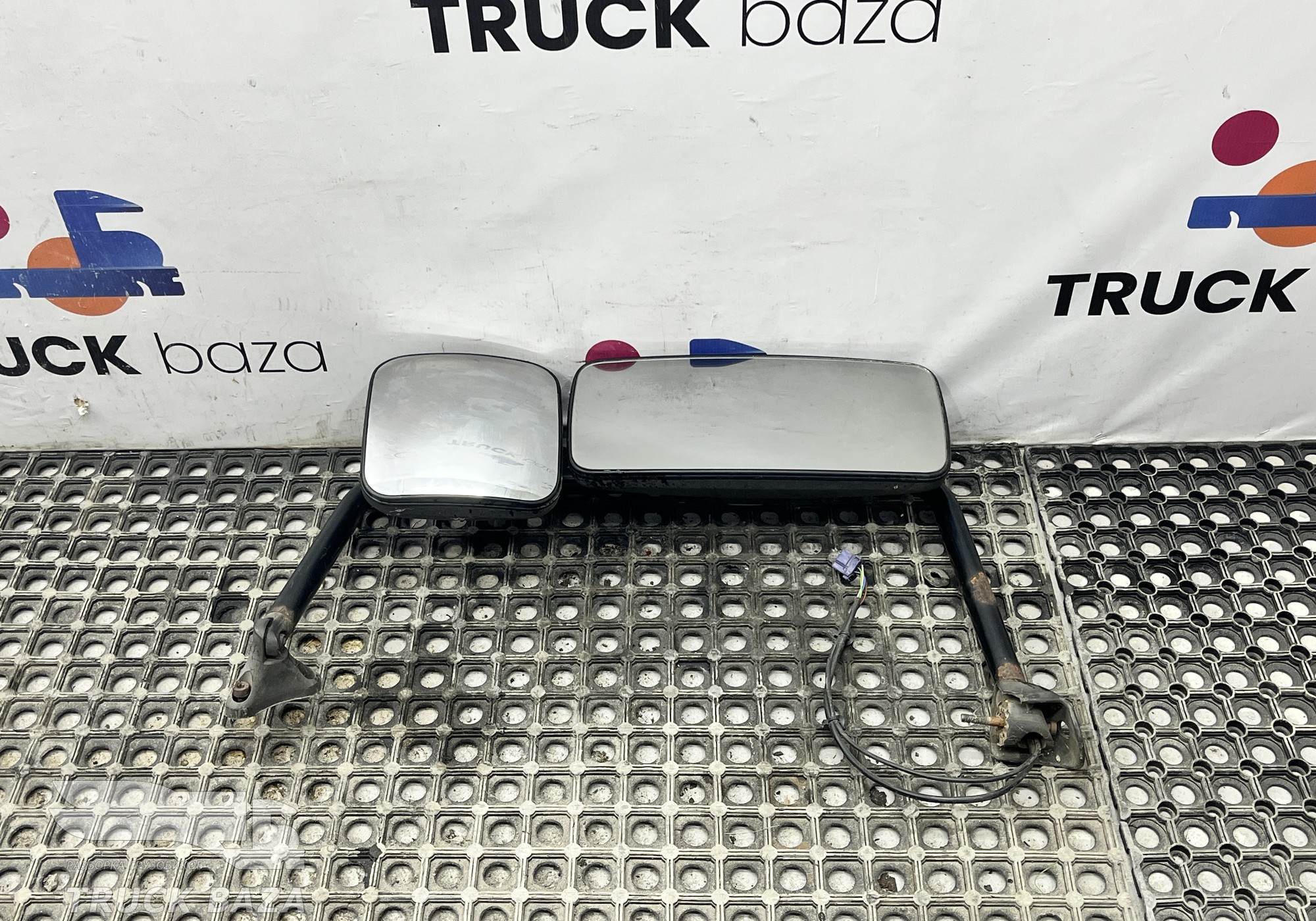 0008100379 Зеркало заднего вида боковое правое для Mercedes-Benz Atego I (с 1998 по 2004)