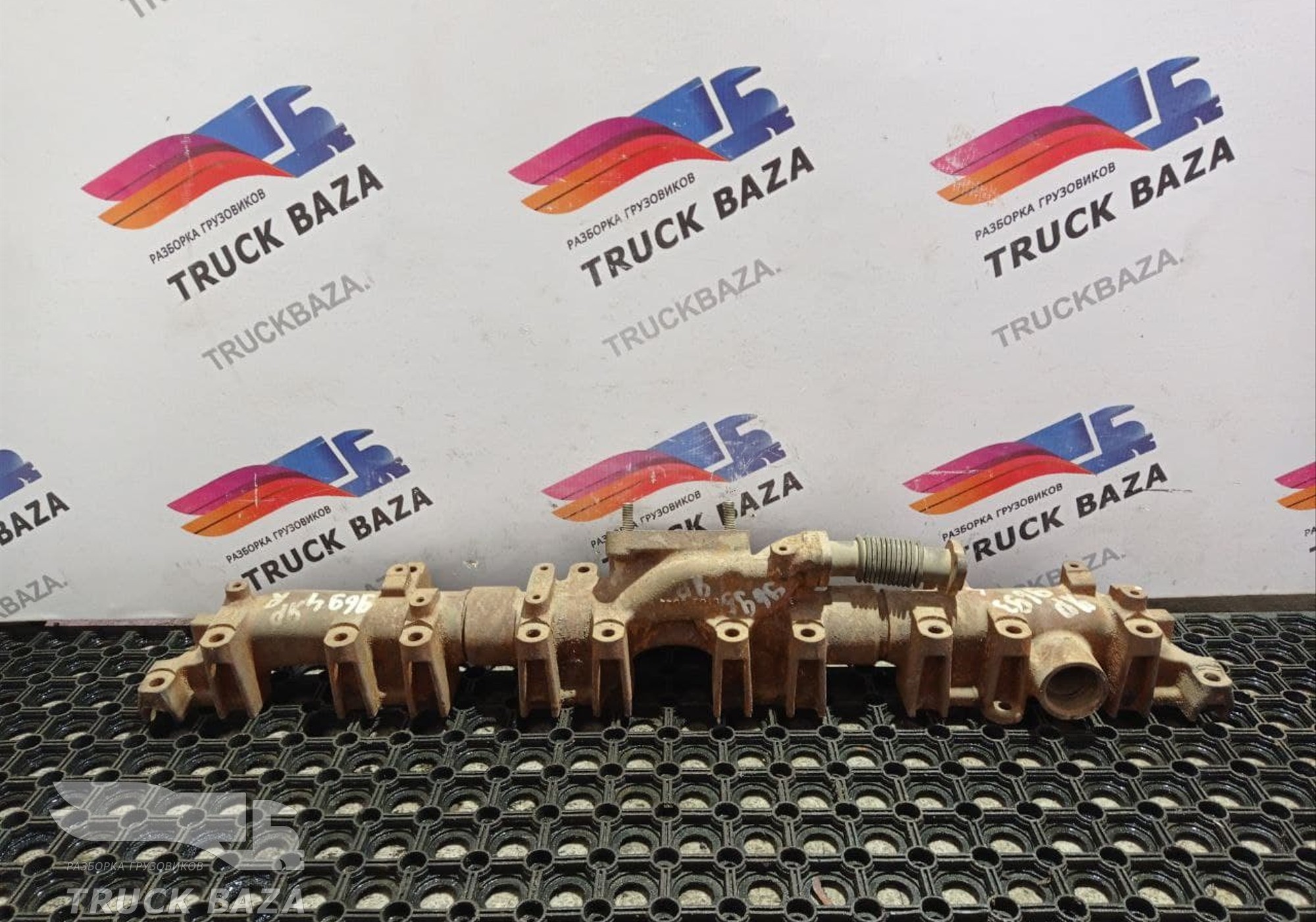 51081020232 Коллектор выпускной для Man TGX