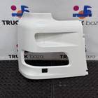 1911144 Облицовка фары правой для Ford Cargo 1848