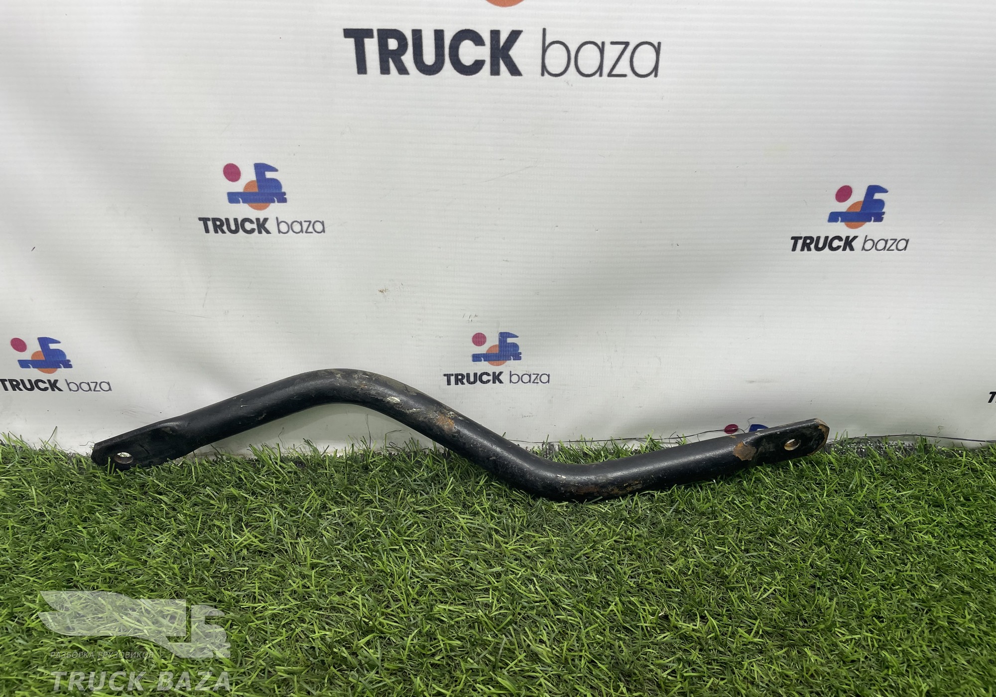 549018403574 Кронштейн корпуса подножки правой для КАМАЗ 54901