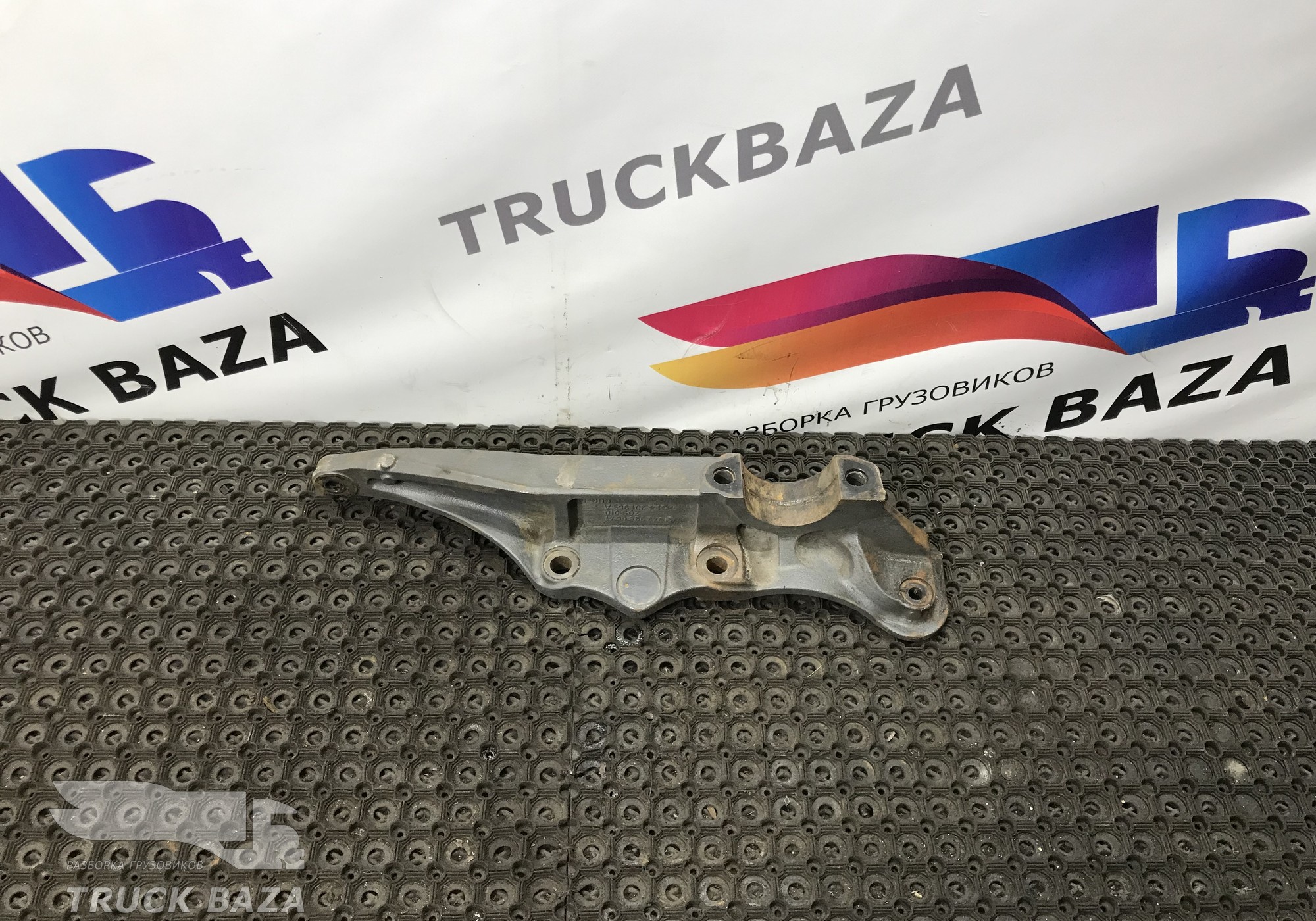 9423280541 Кронштейн пневморессоры правый для Mercedes-Benz Axor
