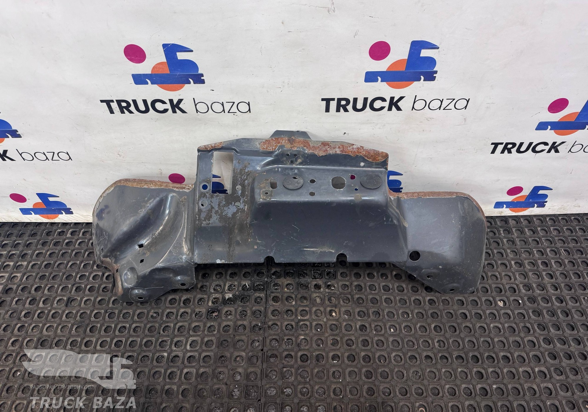 1529643 Подкрылок передний левый для Scania 5-series P (с 2004 по 2016)