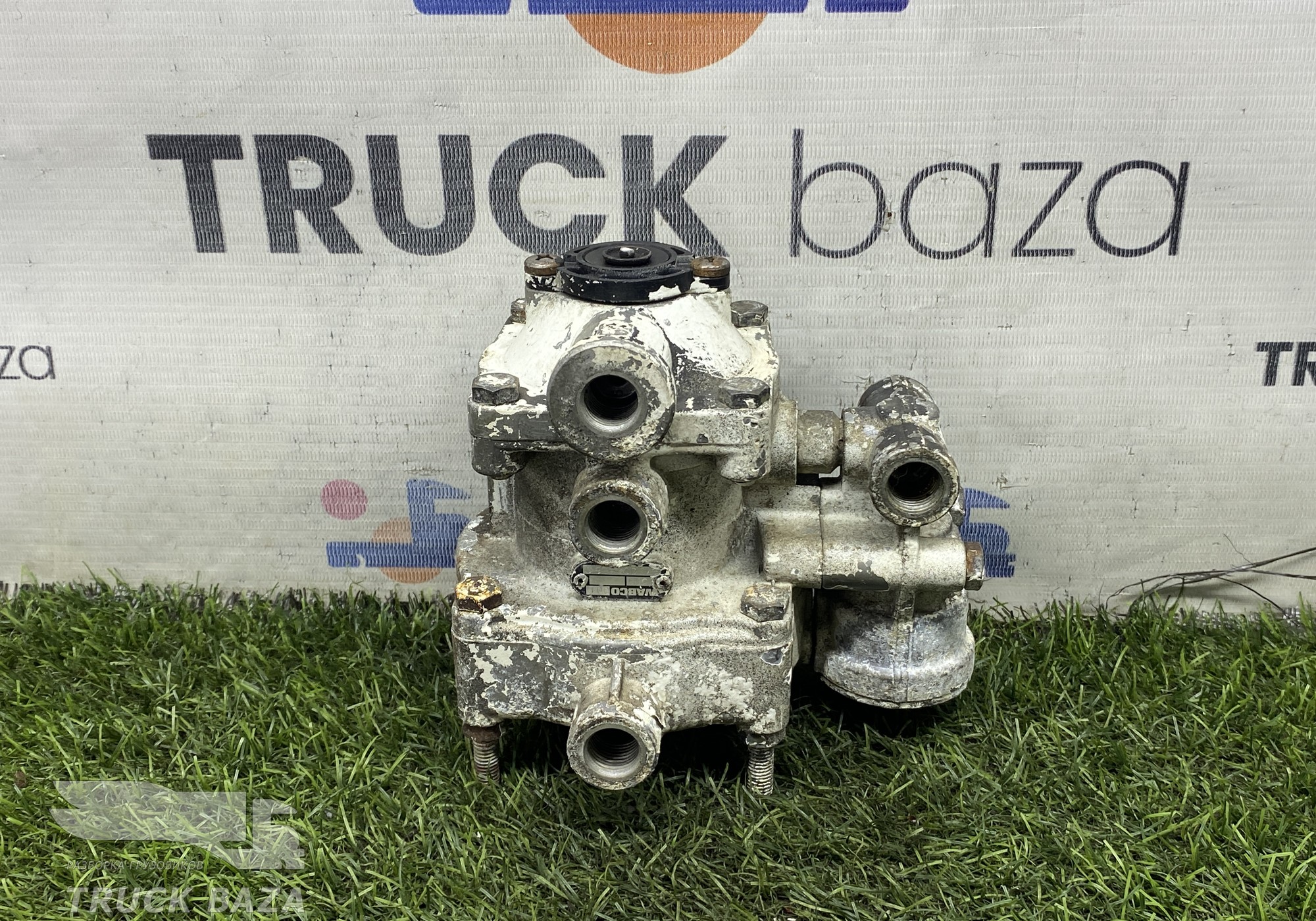 9730025390 Кран управления тормозами прицепа