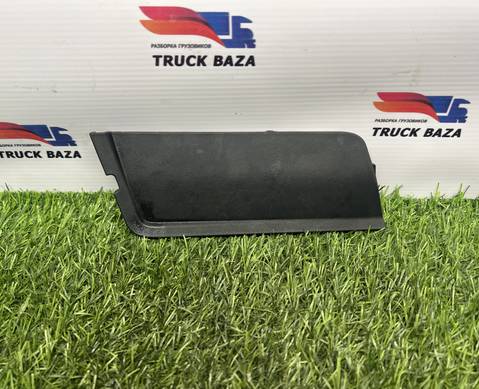 549018416052 Заглушка буксирной проушины правая для КАМАЗ 54901