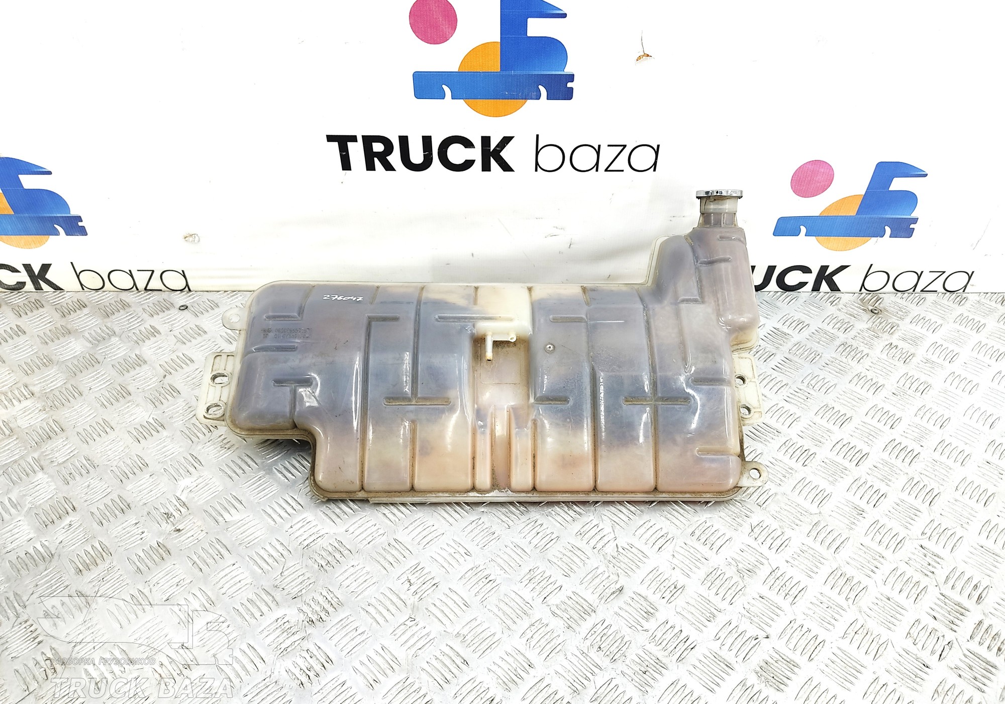 DZ97259533010 Бачок расширительный для Shacman X3000 (с 2014)