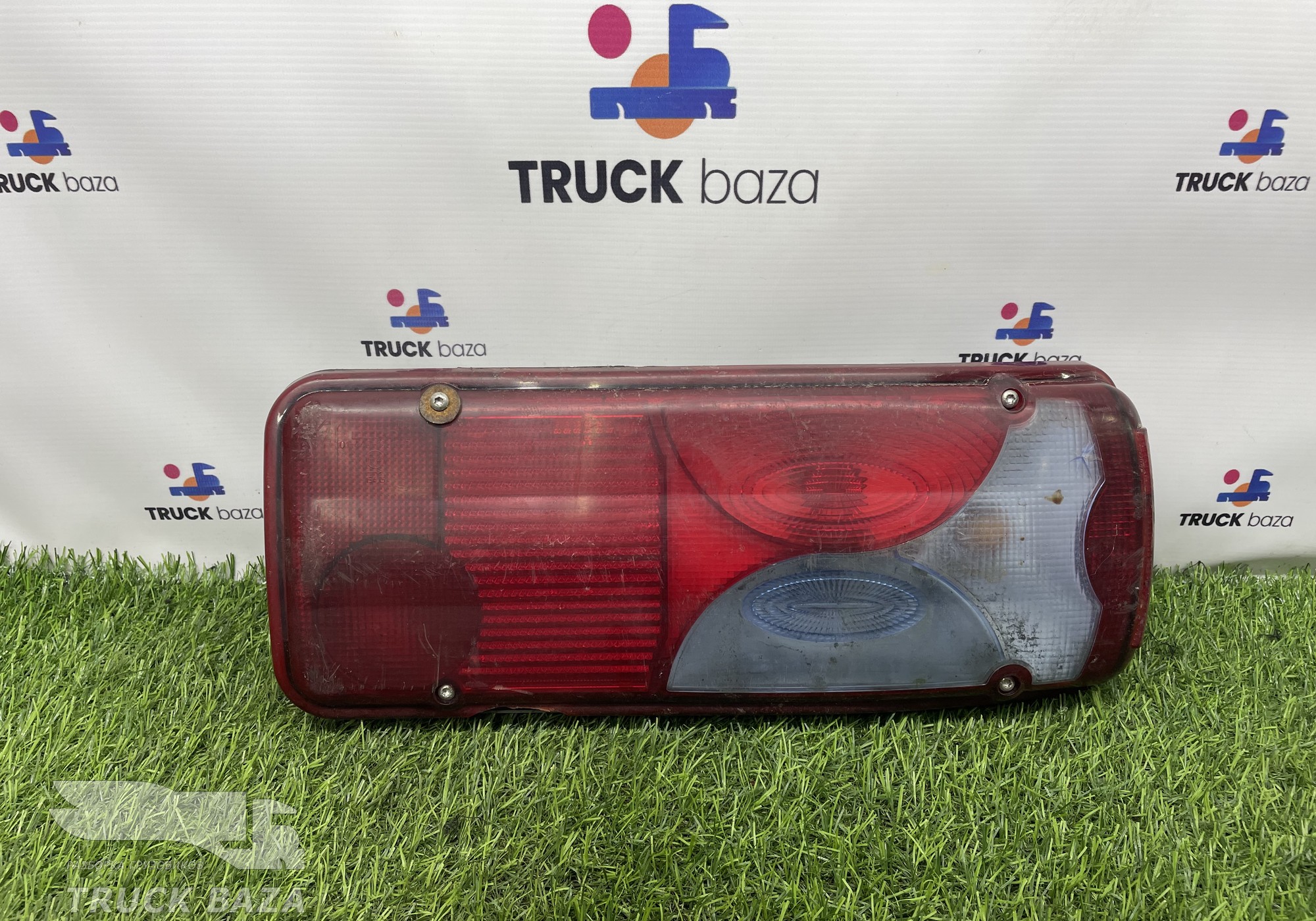 81252256545 Фонарь задний правый