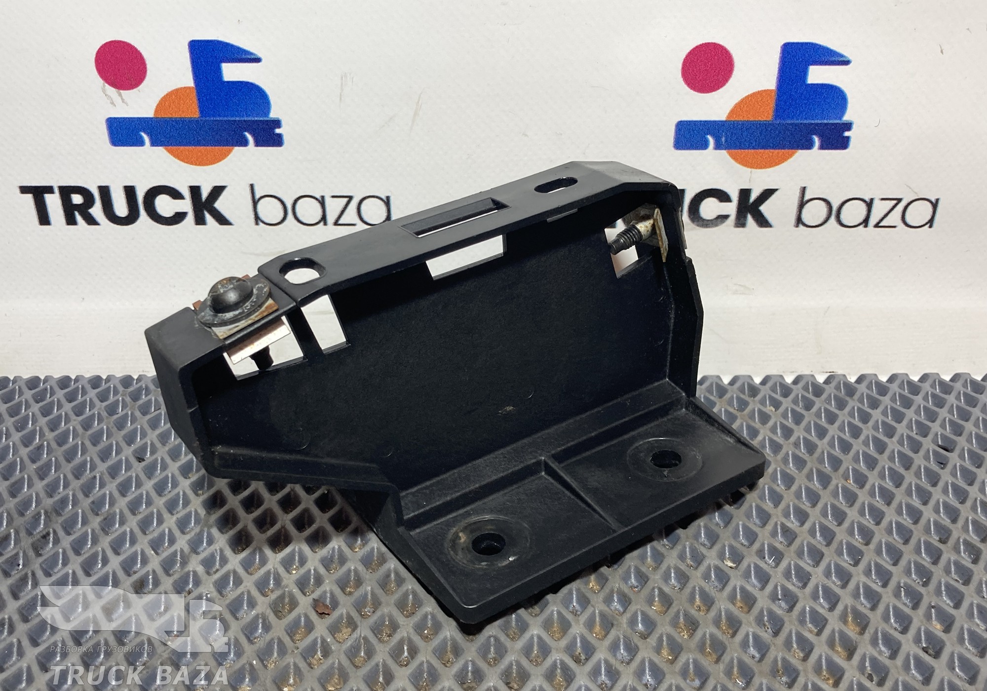 JC46E04138 Кронштейн солнцезащитного козырька для Ford F-MAX (с 2018)