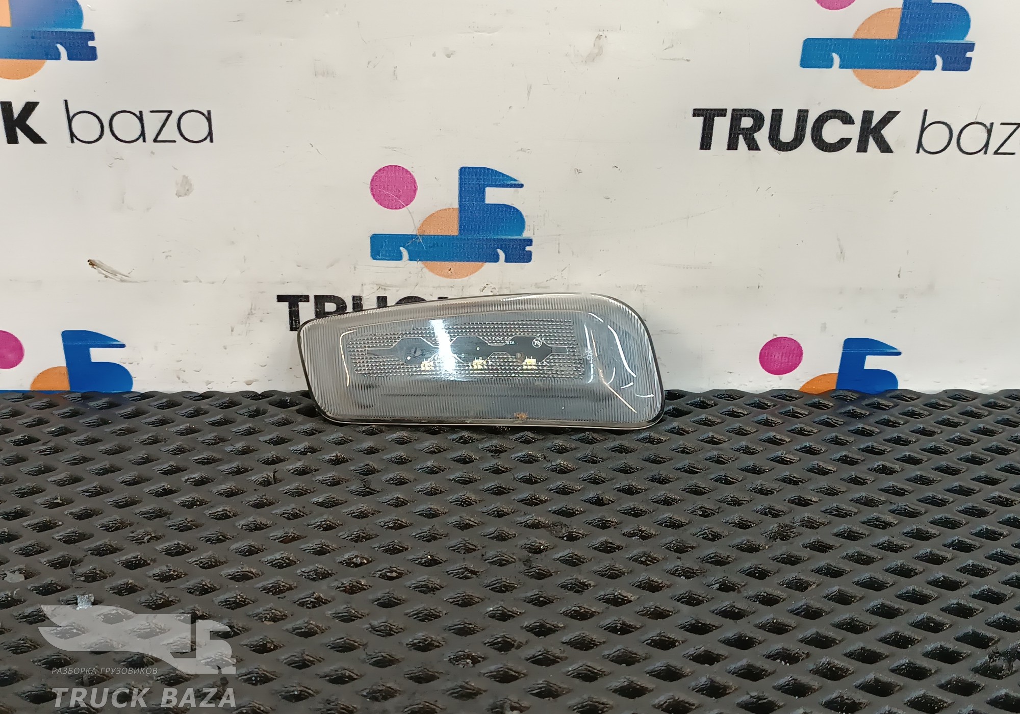 JC4615K490BB Фонарь габаритный диодный для Ford F-MAX (с 2018)